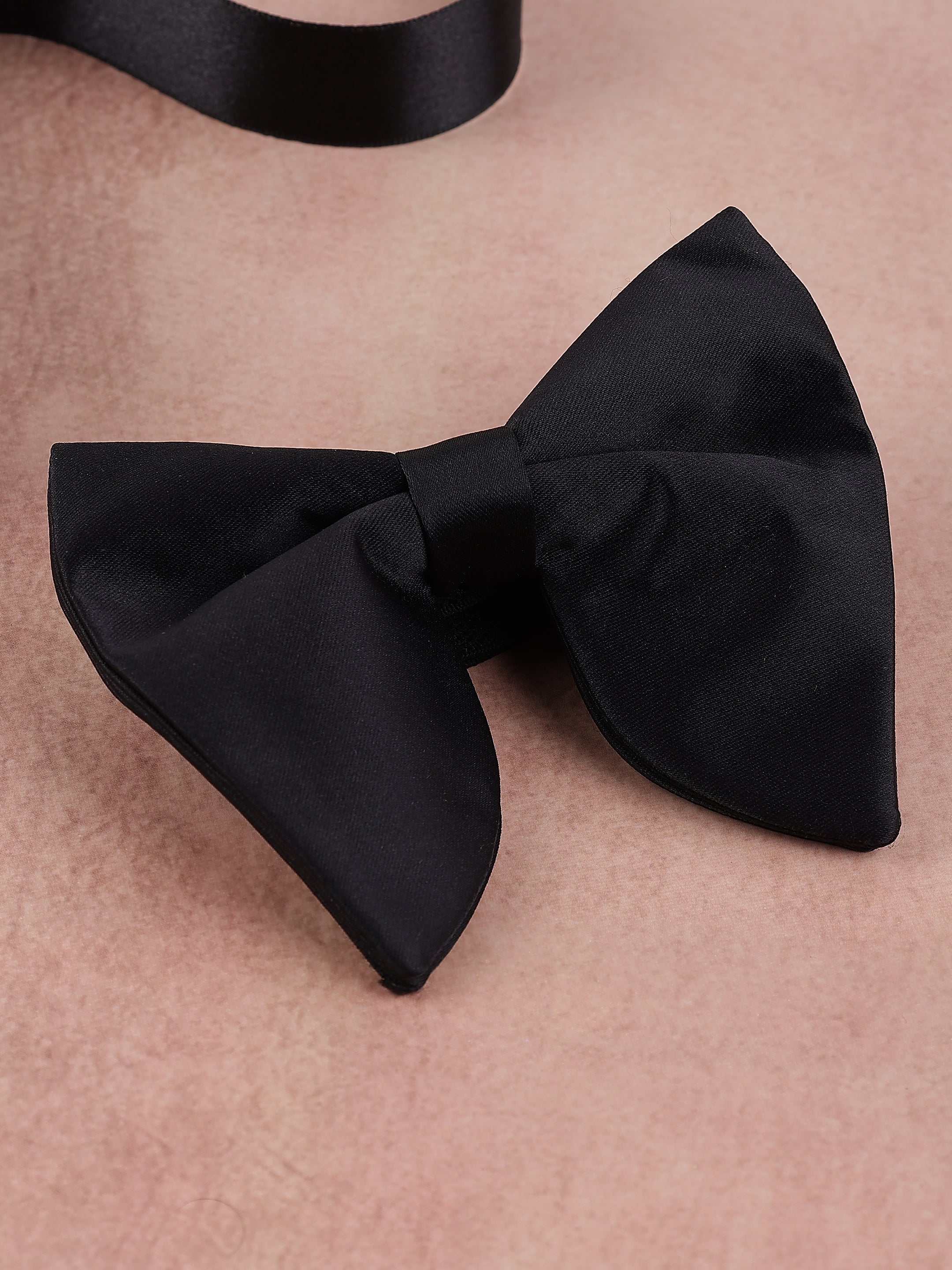 Black Butterfly Bow Tie