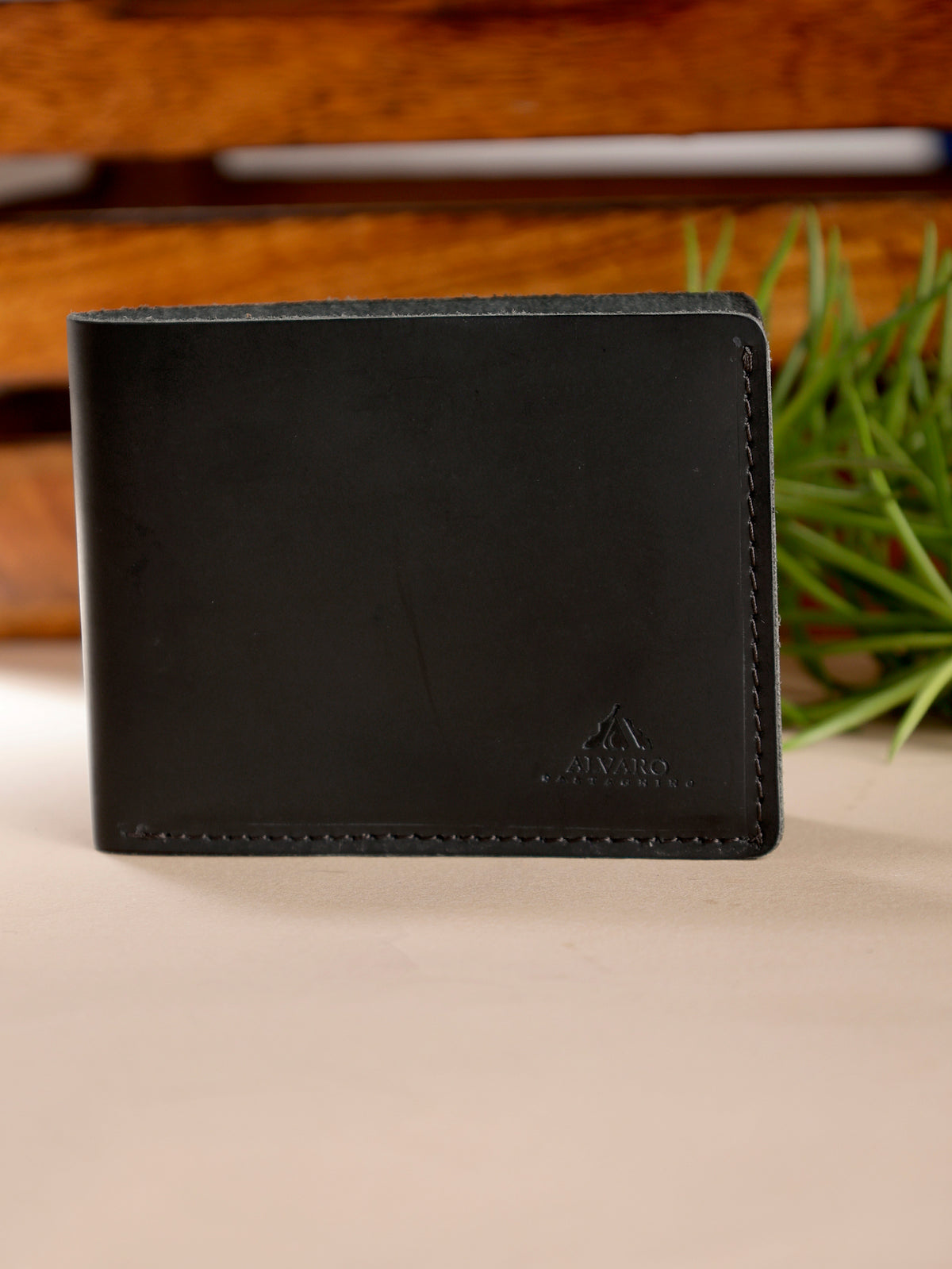 Alvaro Castagnino Black Coloured Two Fold Leather Wallet for Men