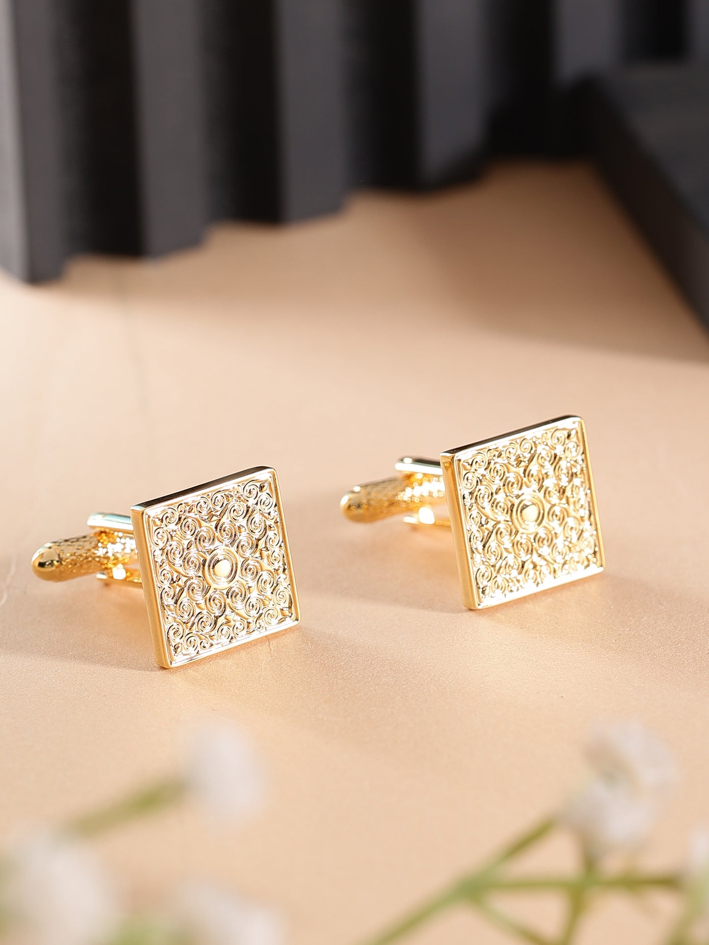 Alvaro Castagnino Gold Coloured Cufflink for Men