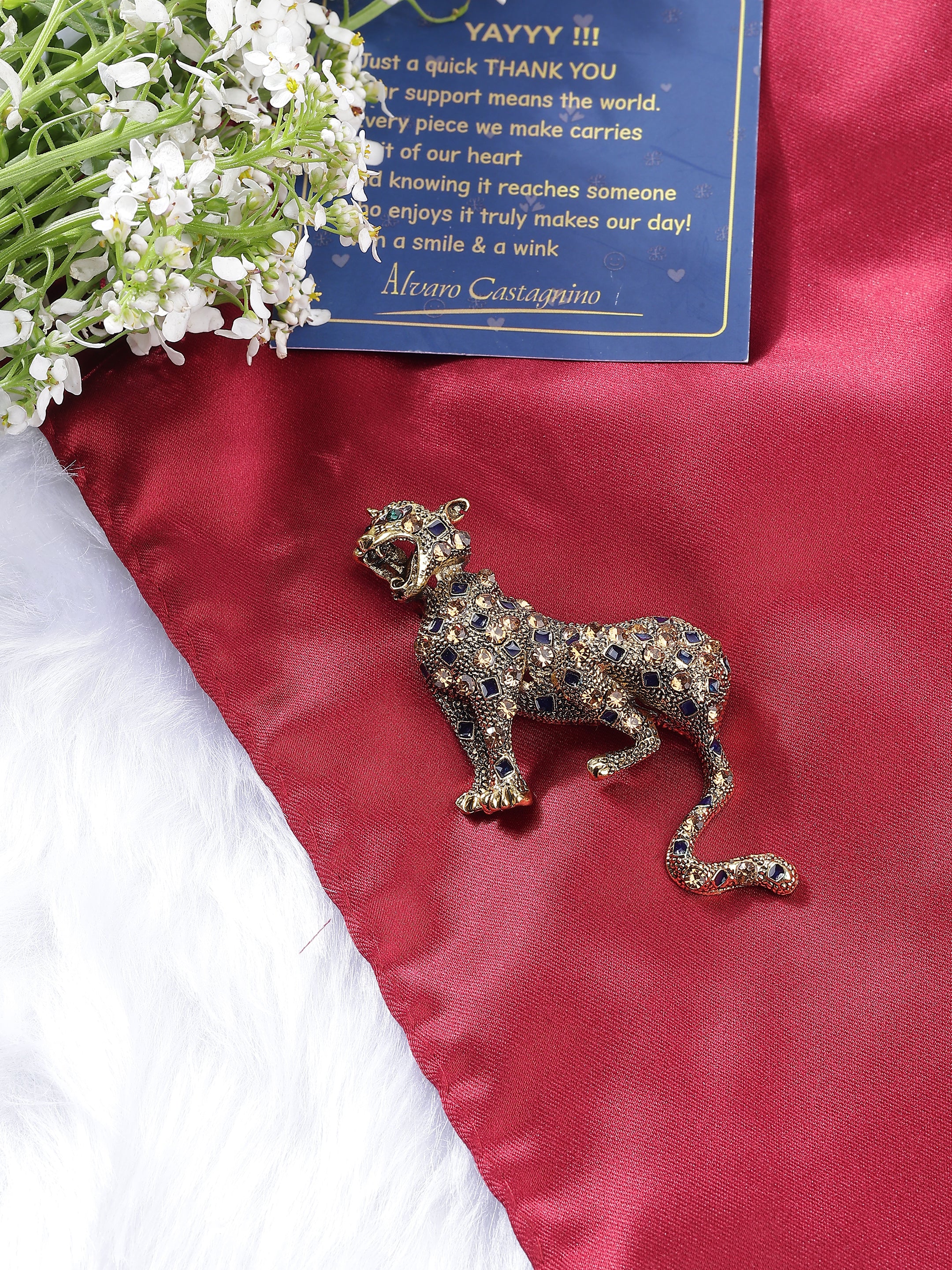 Gold Leopard Brooch