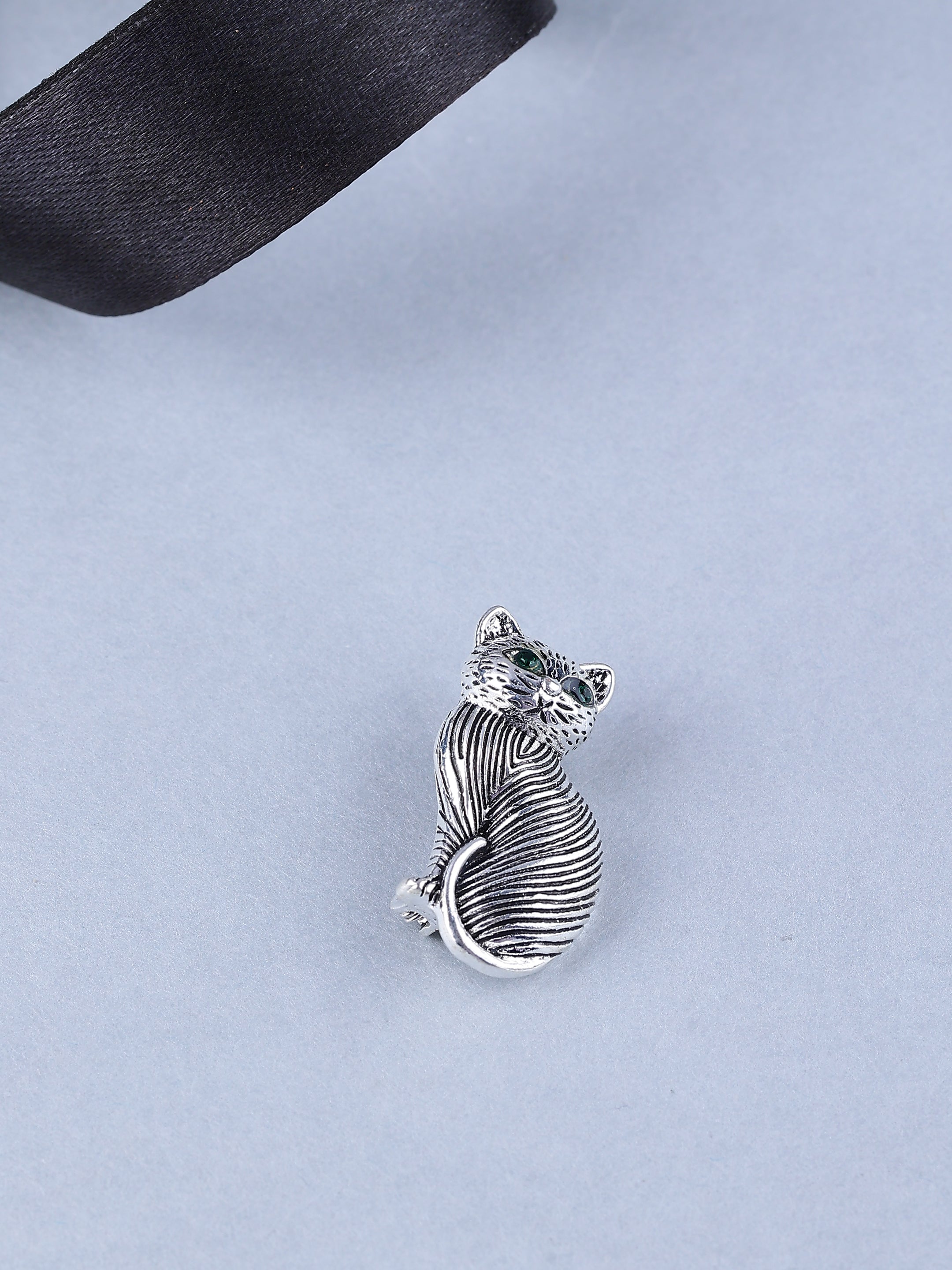 Vintage Textured Silver Cat Brooch
