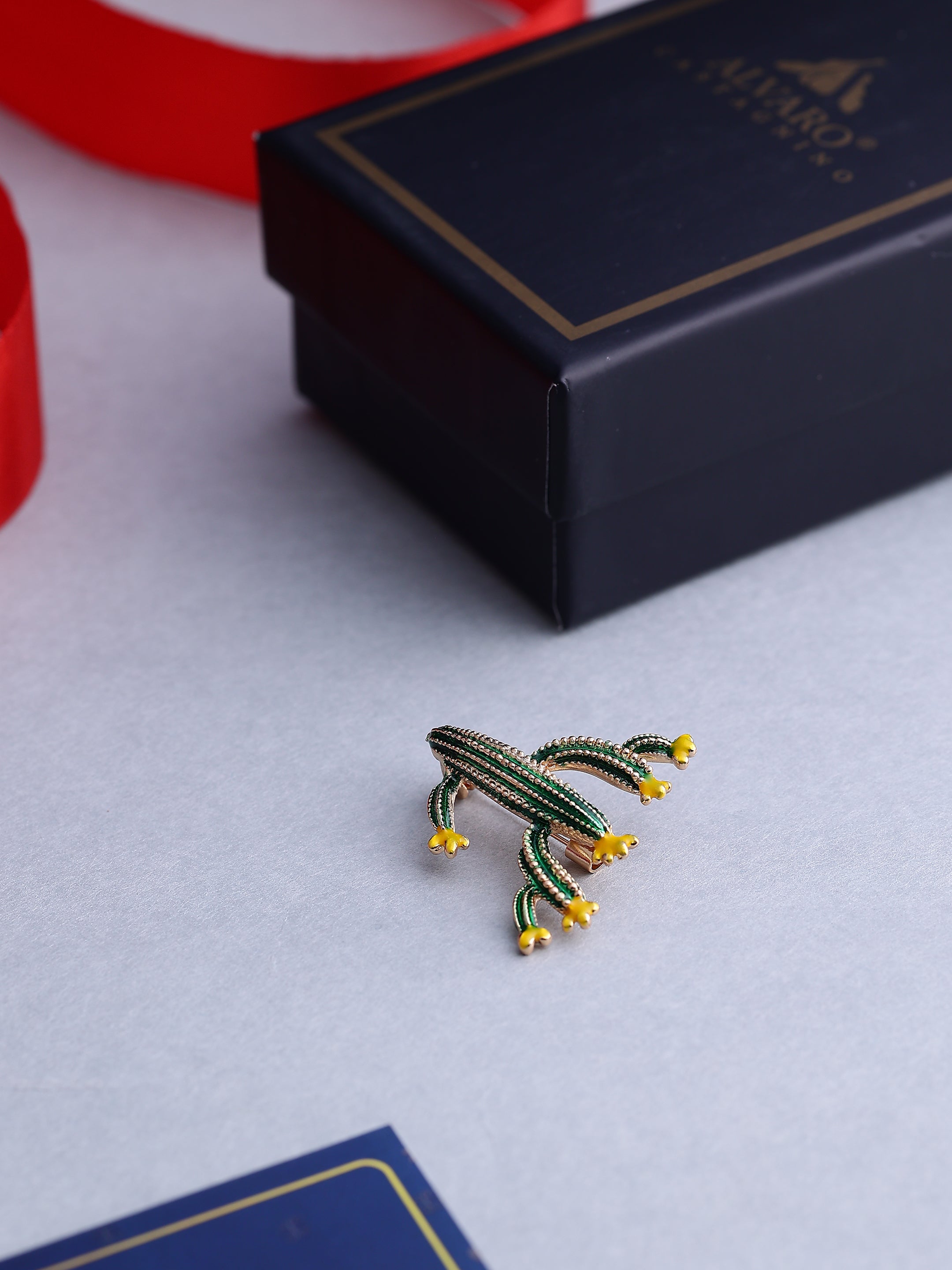Green Lizard Brooch Pin