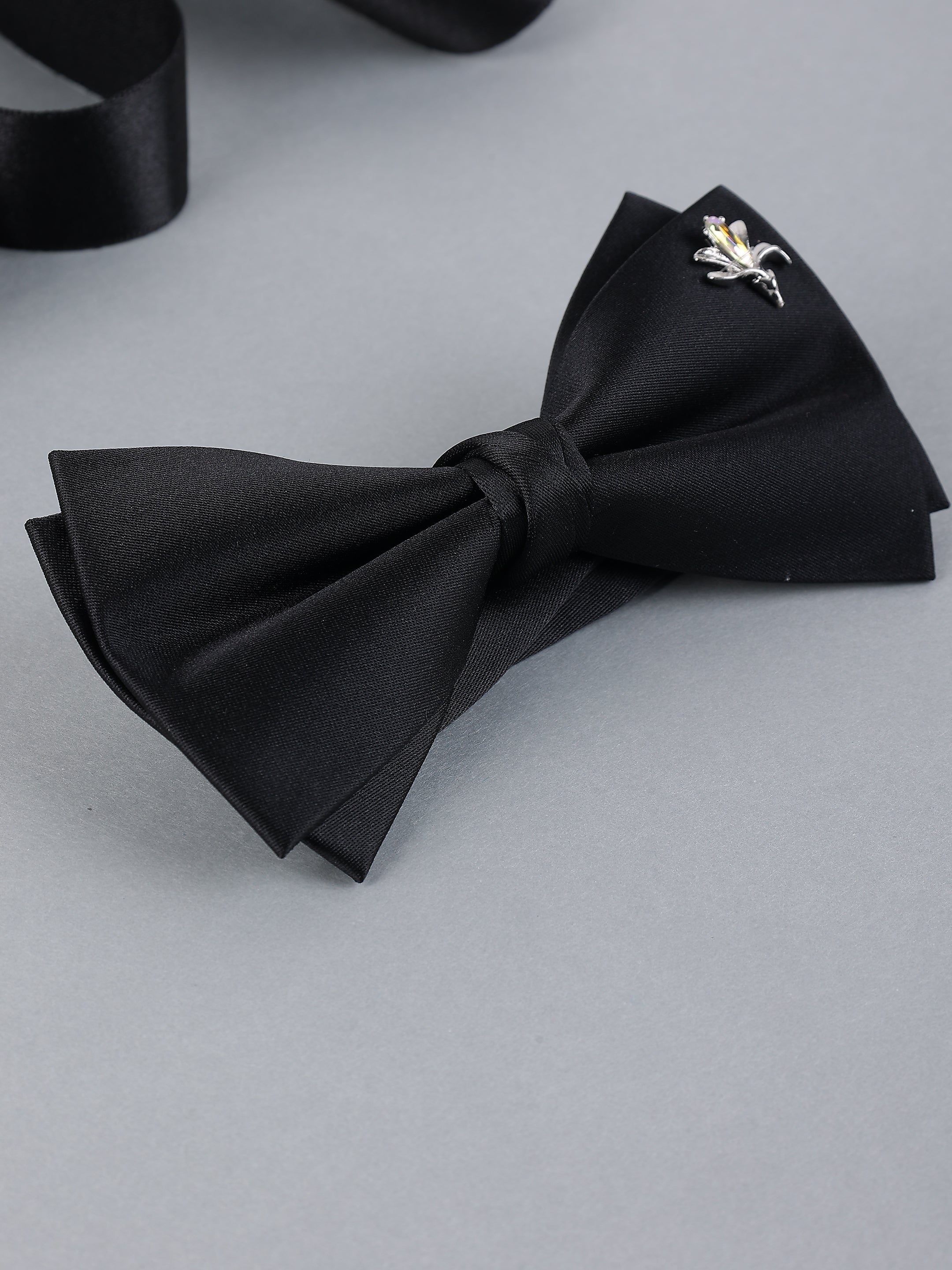 Elegant Black Bow Tie