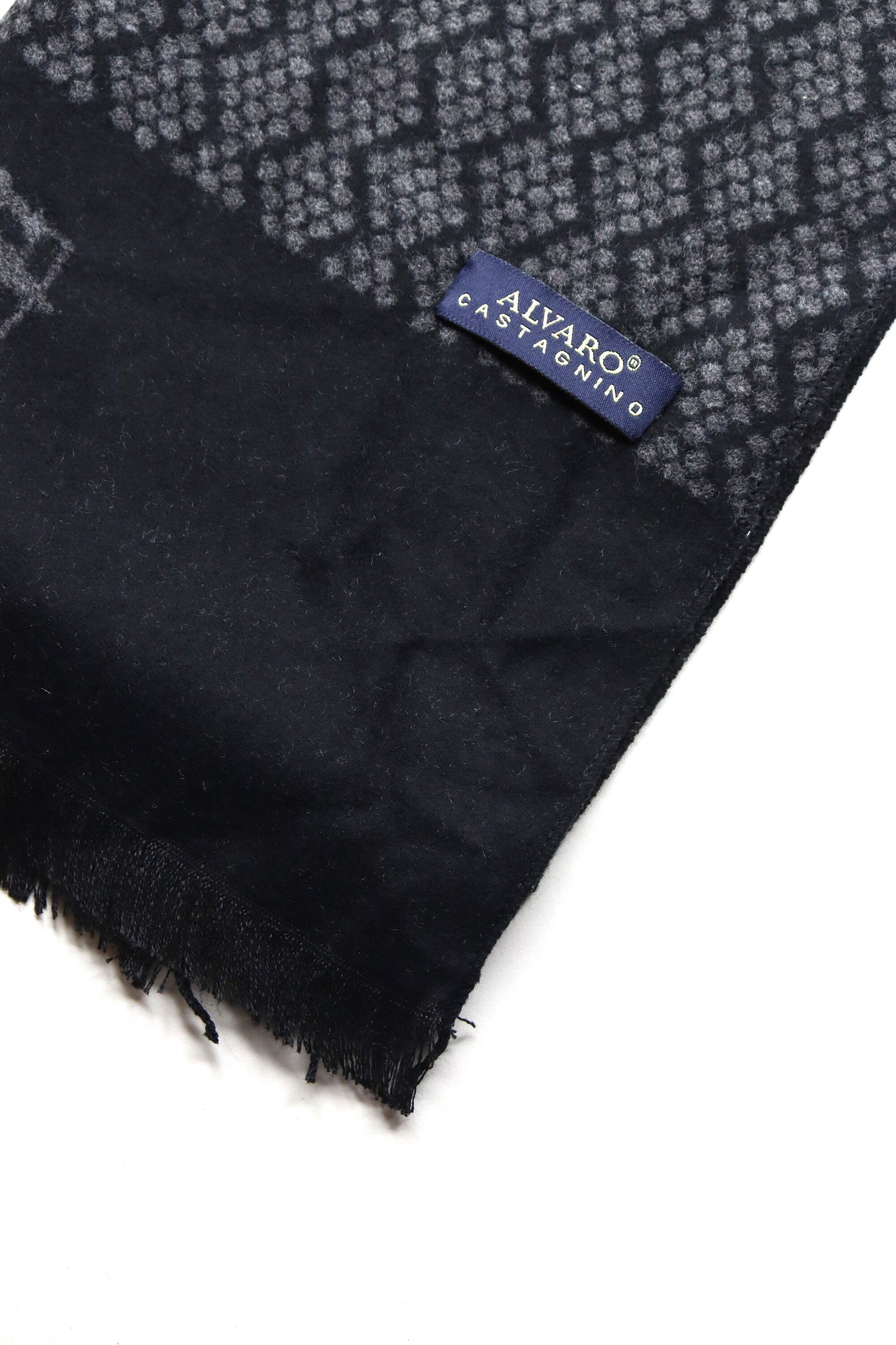 Black & Grey Geometric Pattern Muffler