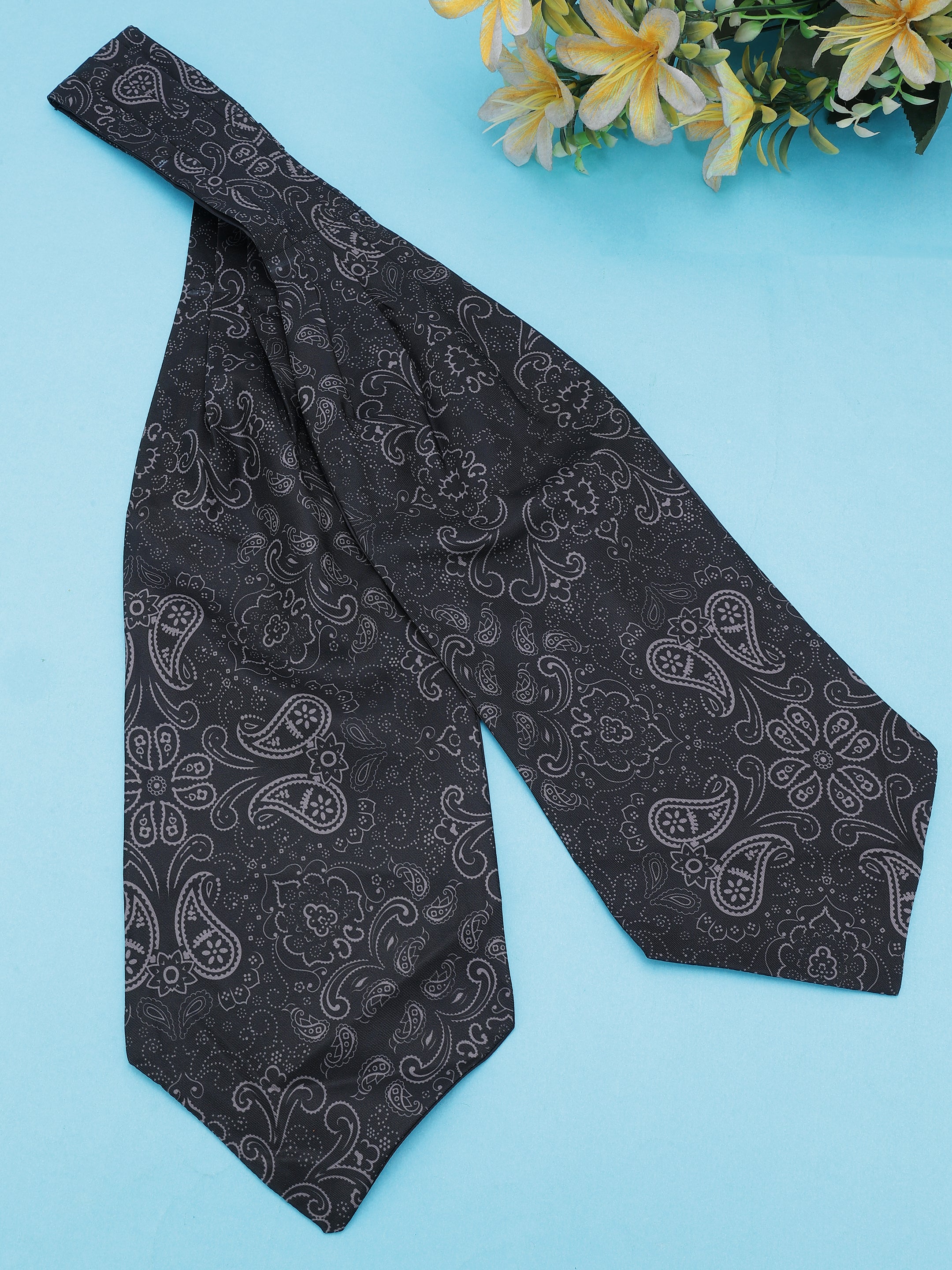 Black & Grey Paisley Cravat & Pocket Square Set