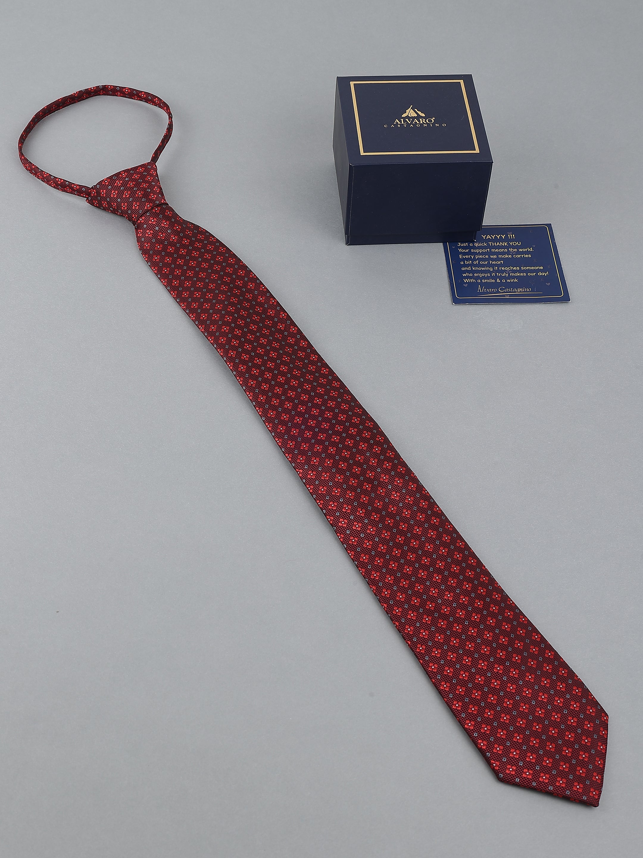 Elegant Maroon Patterned Tie