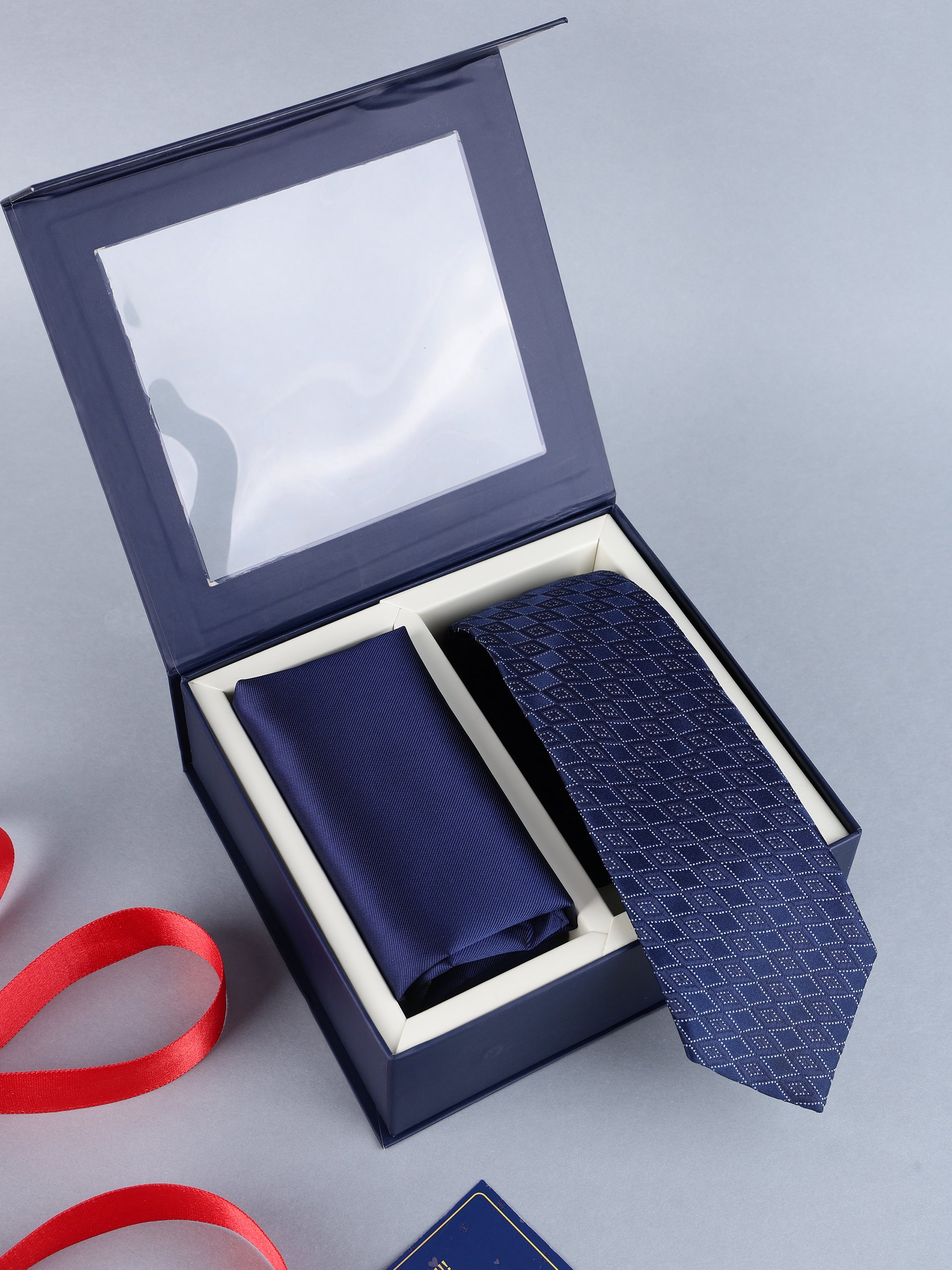Heritage Diamond Tie & Pocket Square Gift Set