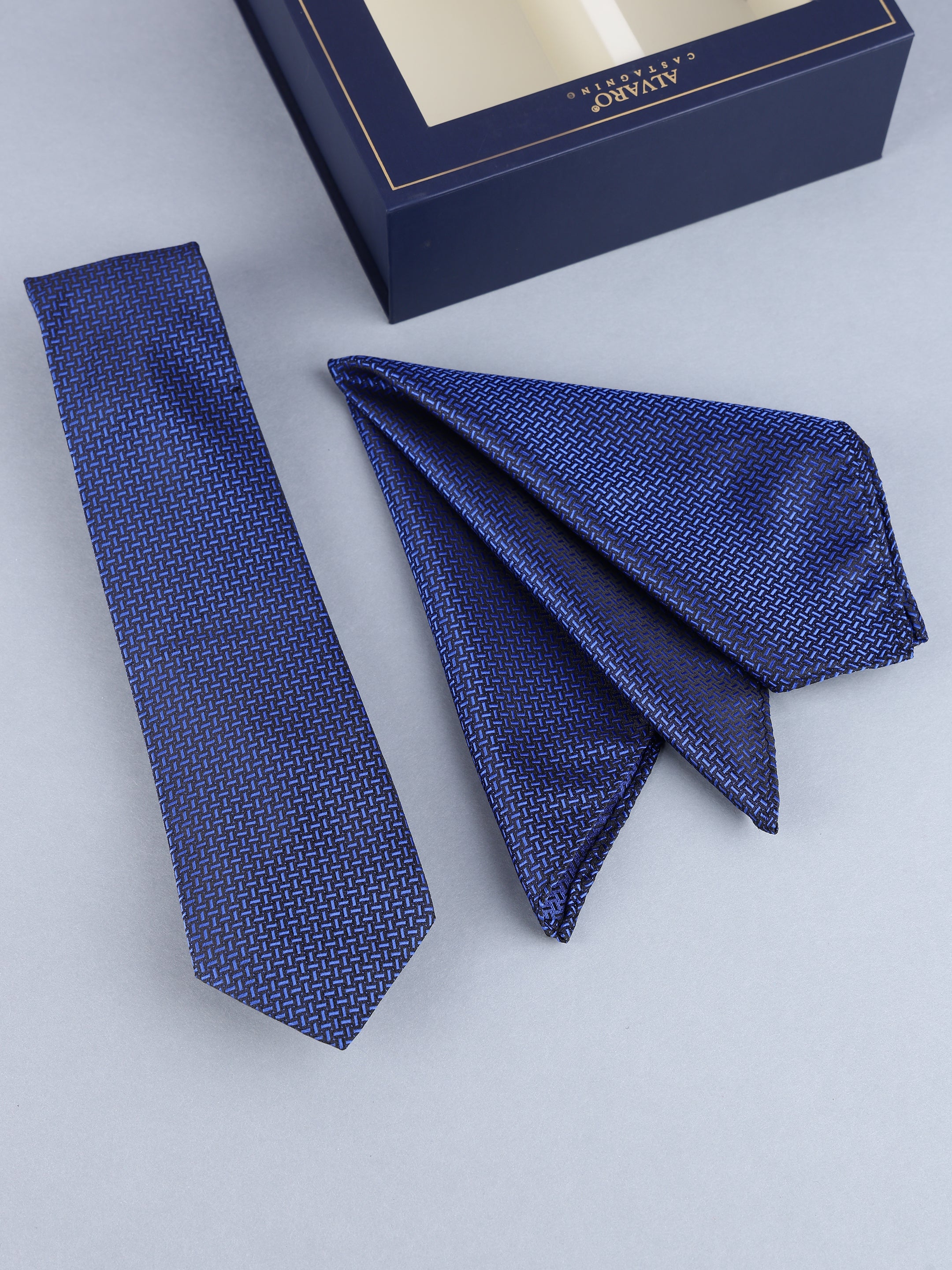 Royal Blue Classic Neckite Gift Set