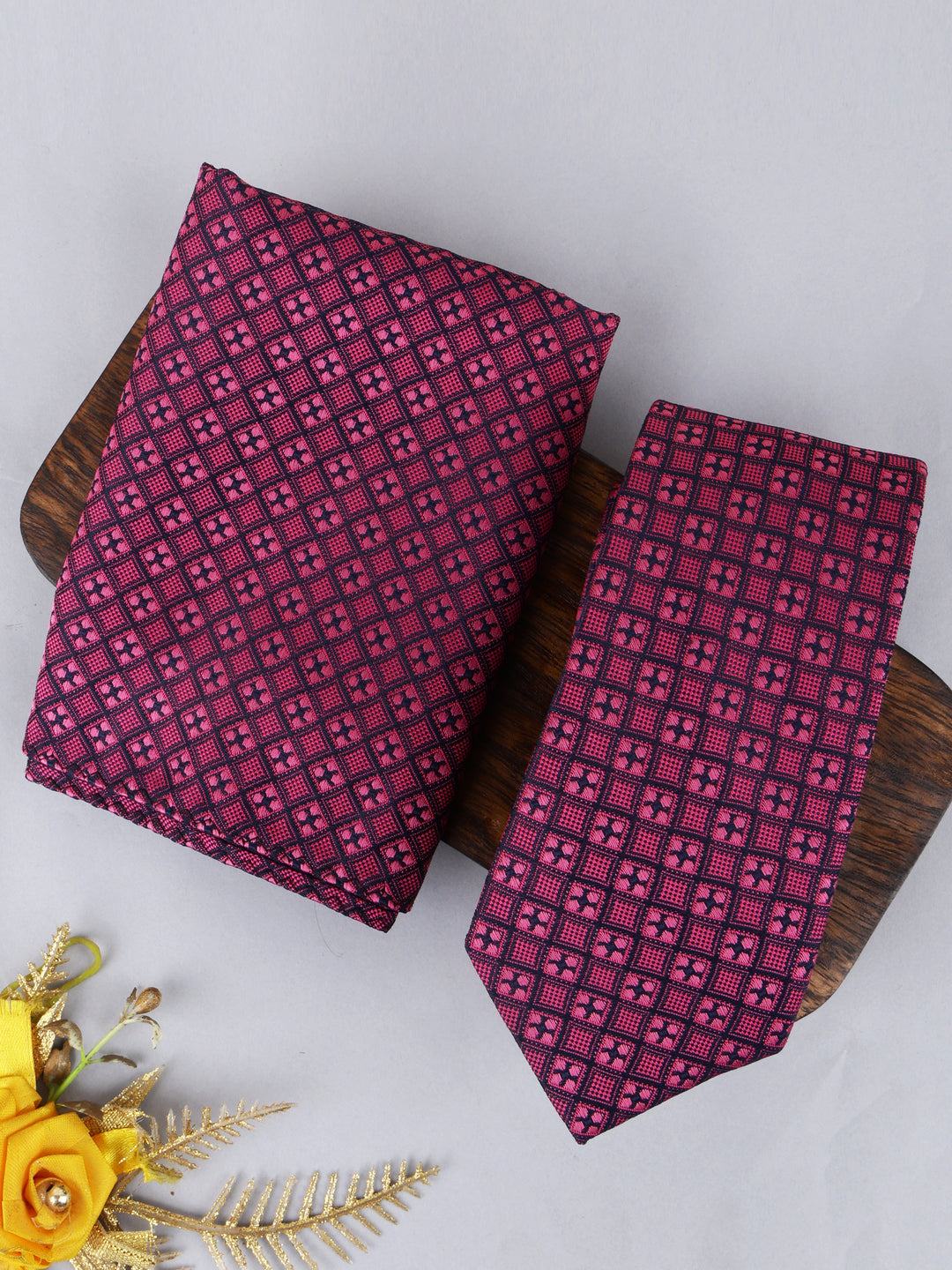 Alvaro Castagnino Men Pink Colour Accessory Gift Set