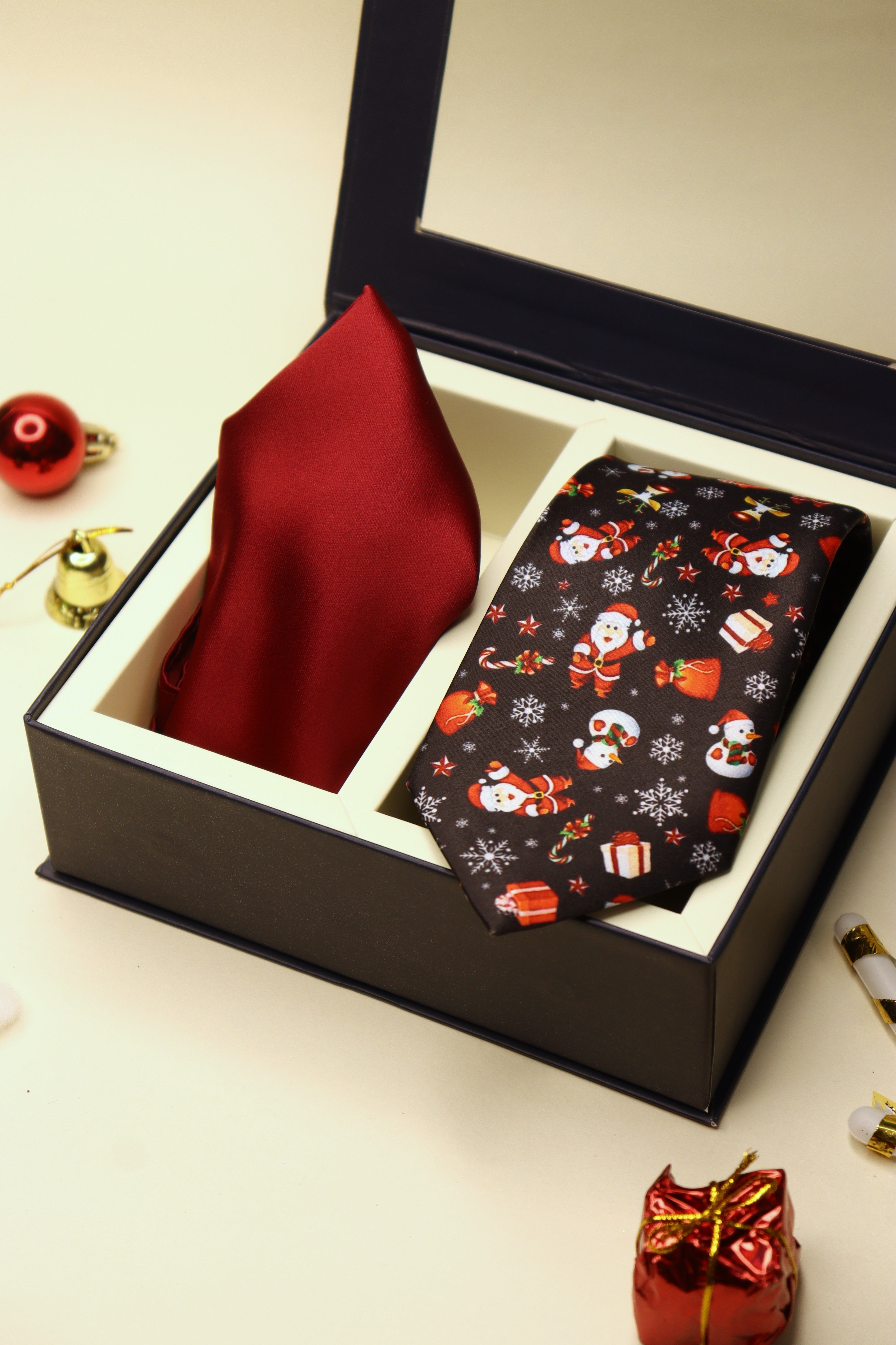 Santa Deep Black Necktie & Maroon Pocket Square Gift Set