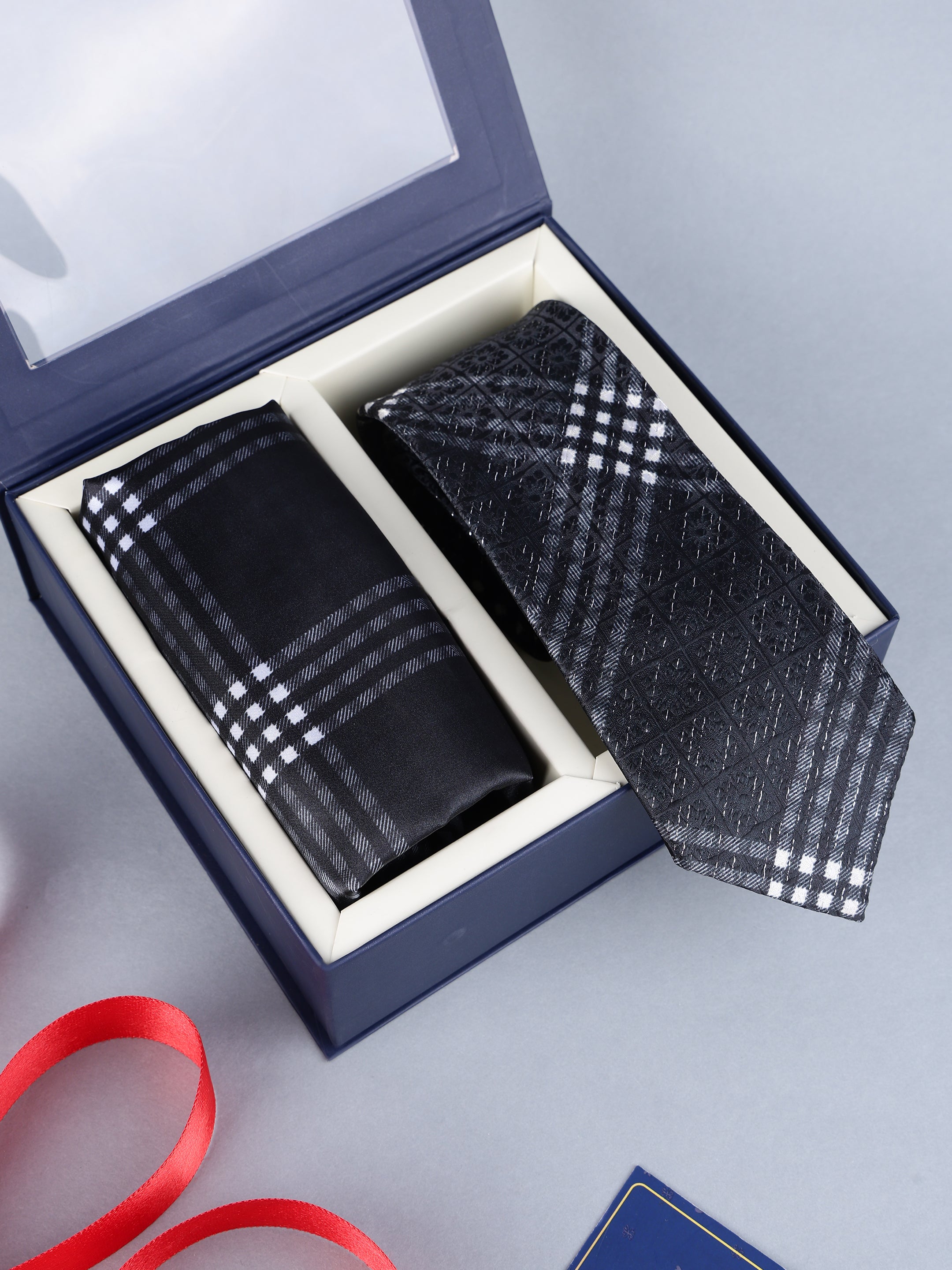 Checkered Necktie & Pocket Square Gift Set