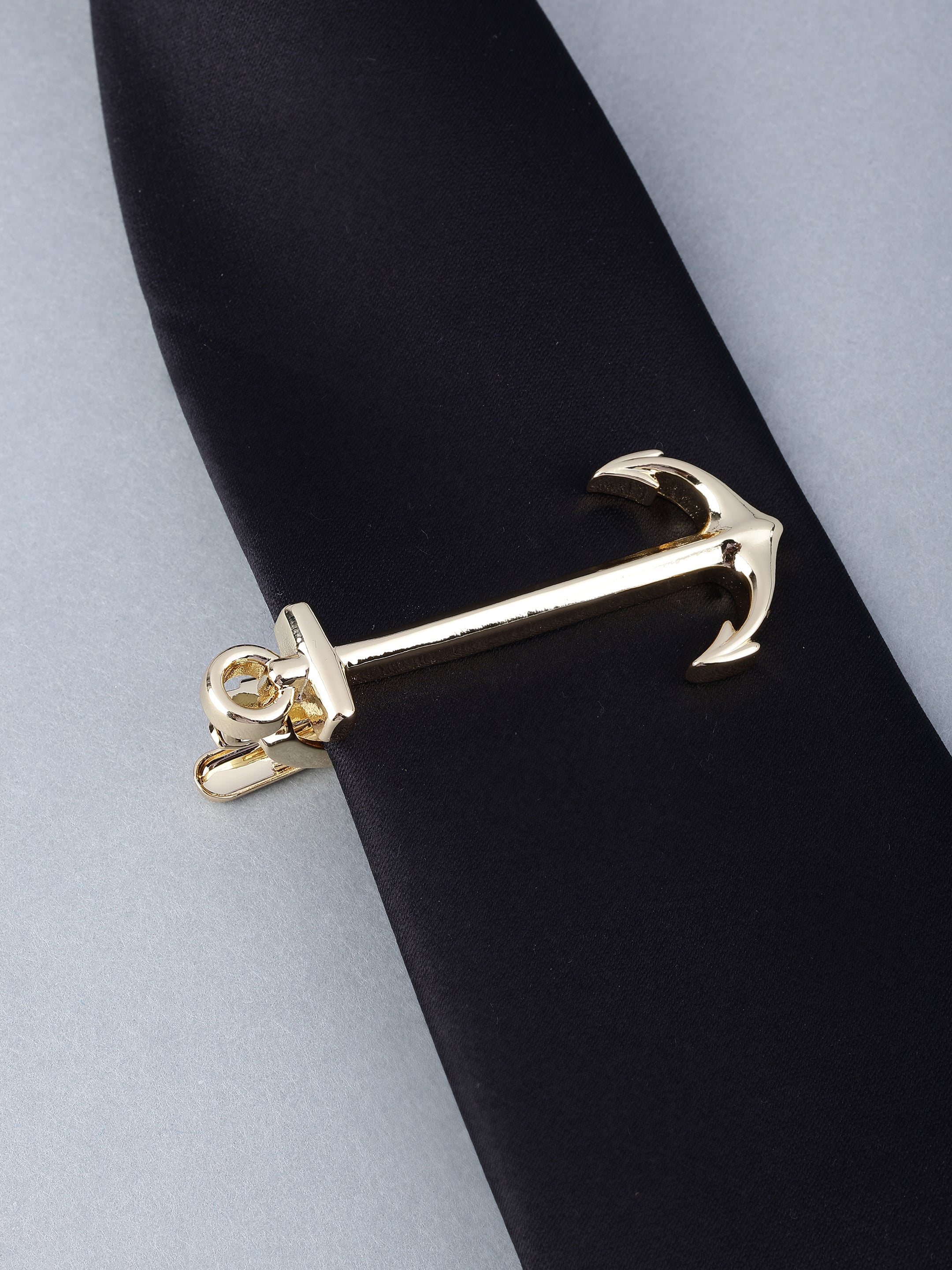 Gold Anchor Tie Pin