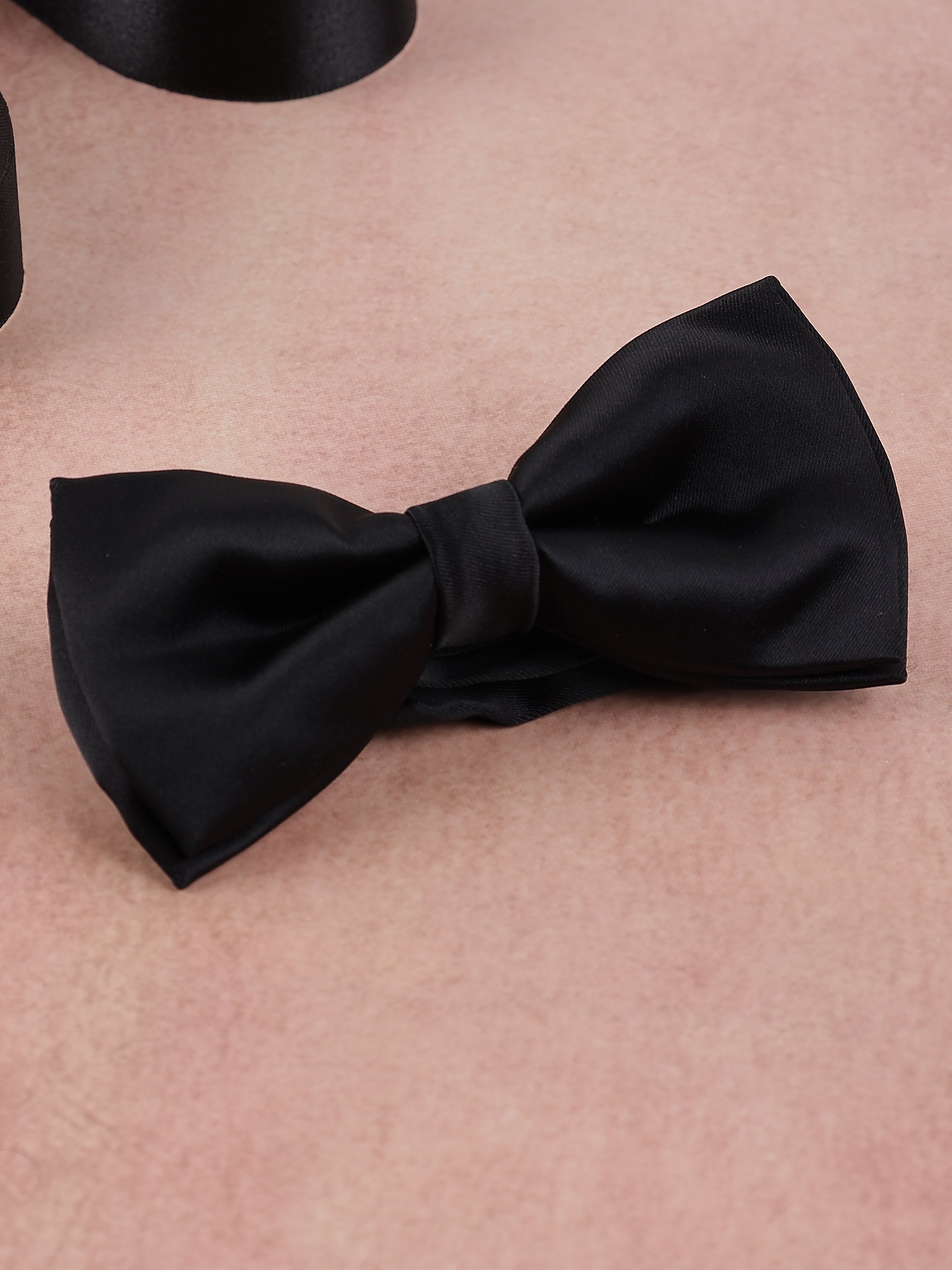 Black Solid Bow Tie