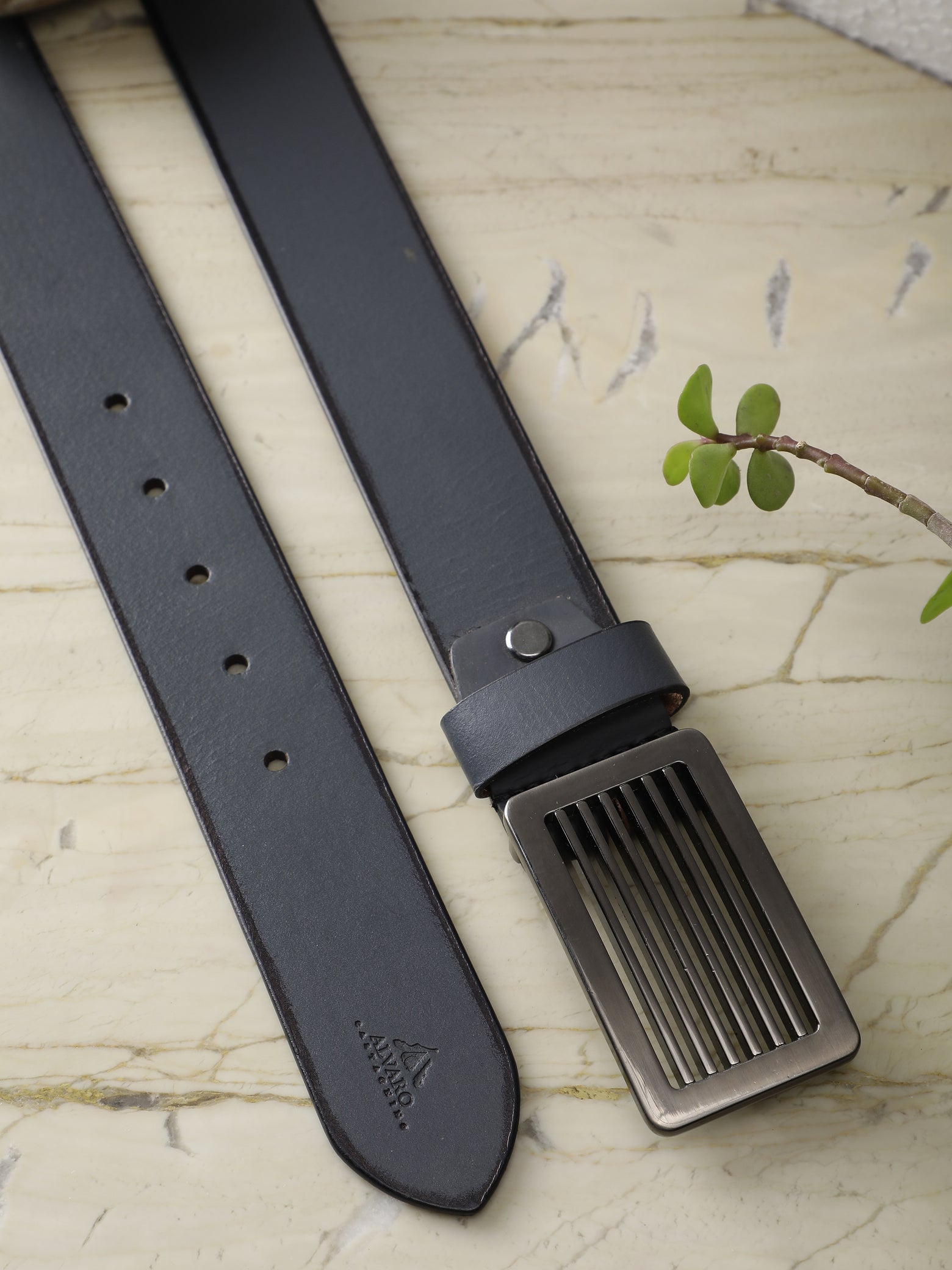 Alvaro Castagnino Men Grey Textured Leather Casual Belt