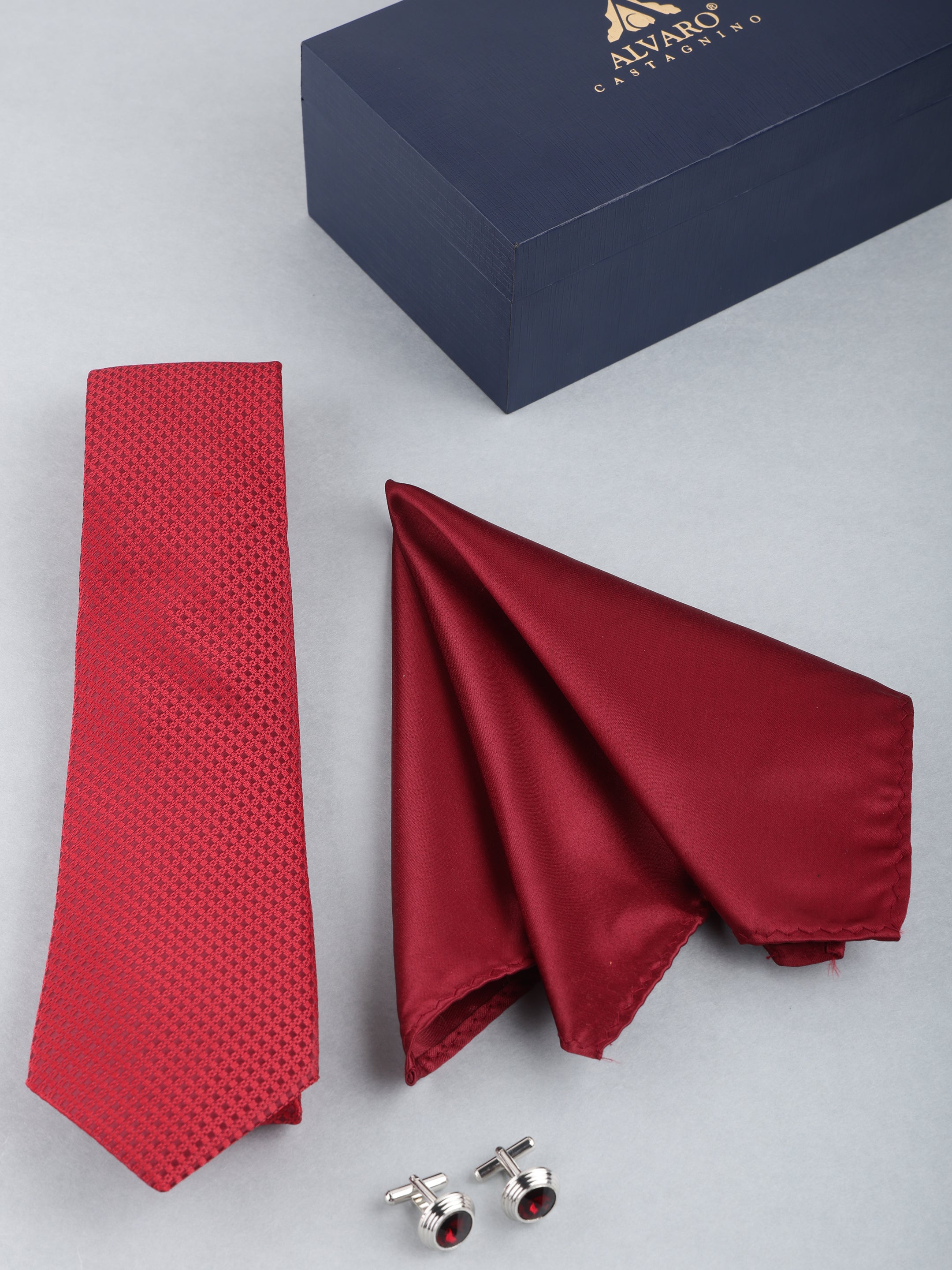 Red Self-Design Necktie Gift Set