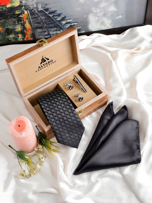 Alvaro Castagnino Men Black & Grey Set Of 4 Accessory Gift Set