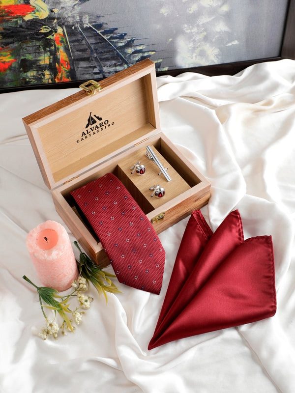 Alvaro Castagnino Men Maroon Set Of 4 Accessory Gift Set