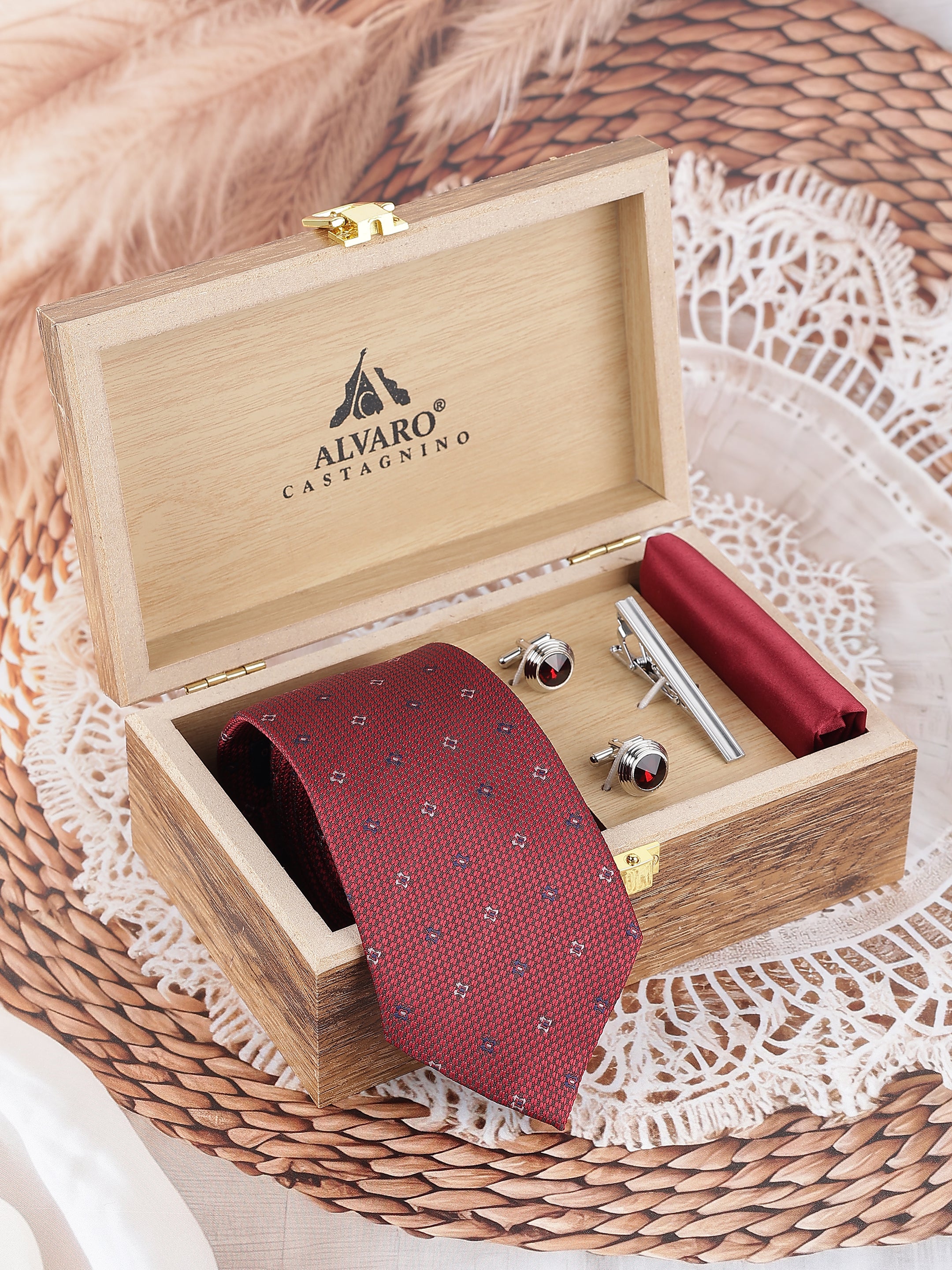 Maroon Pattern Gift Set
