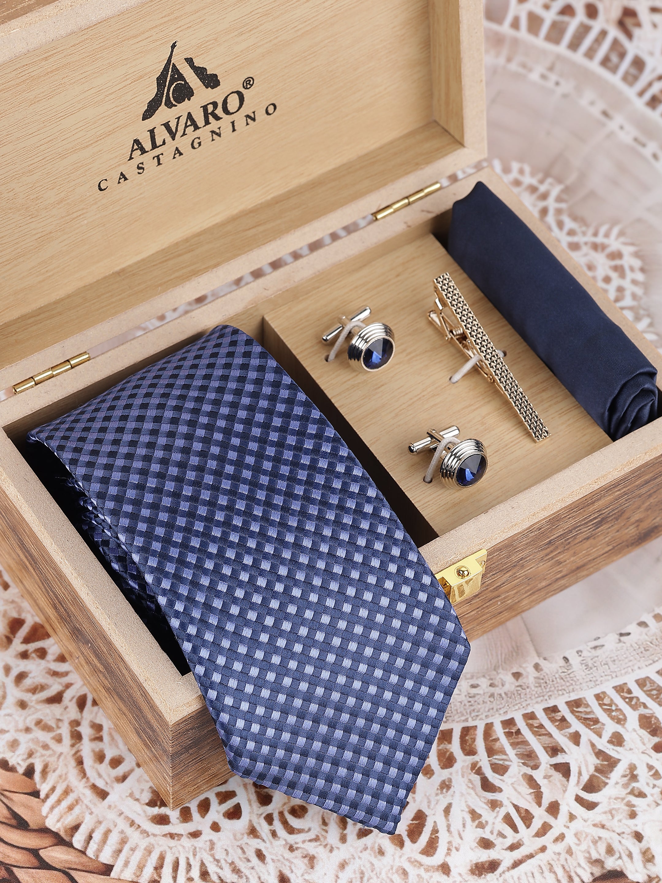 Blue Diamond Grid Gift Set