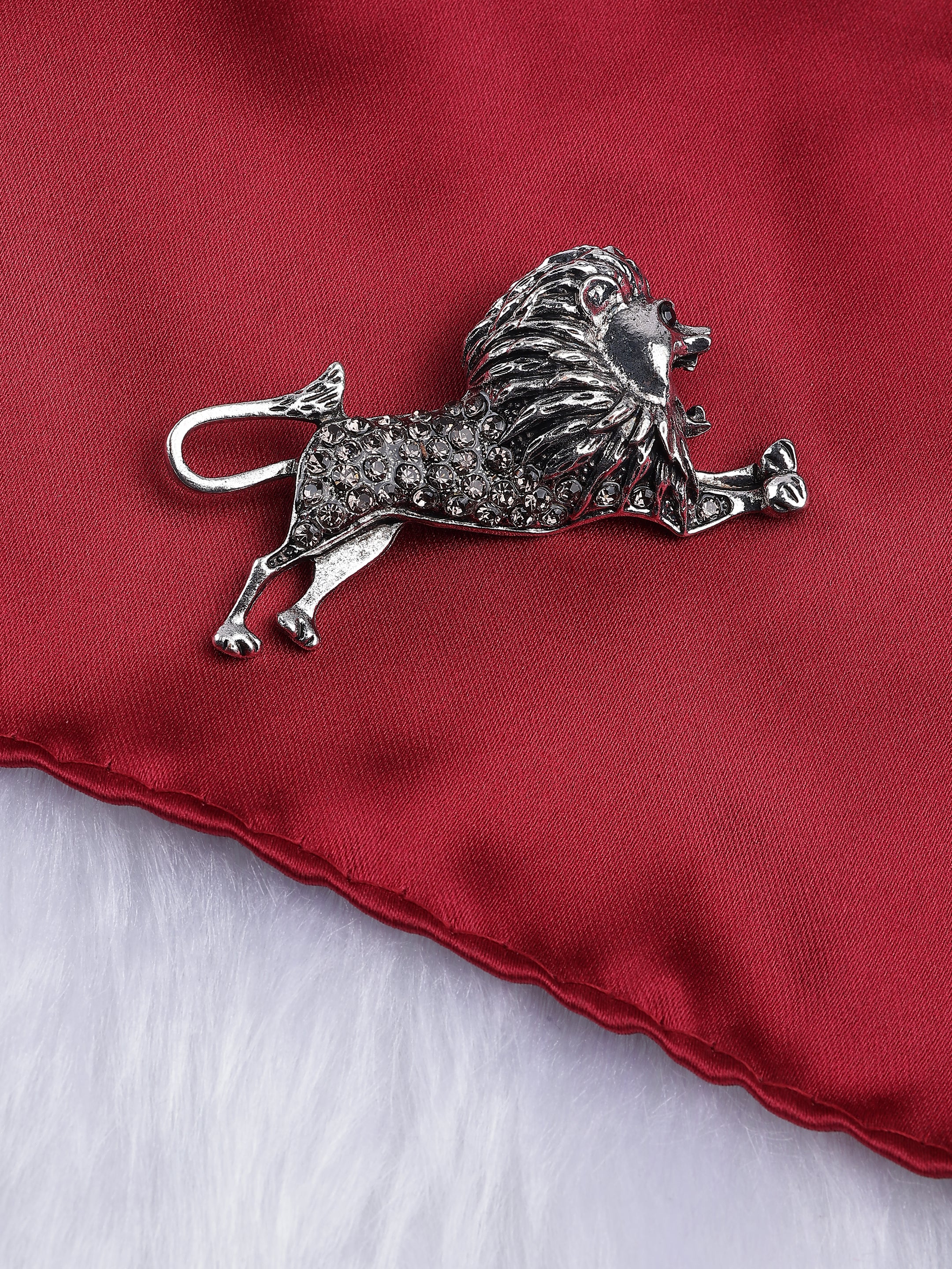 Silver Lion Brooch