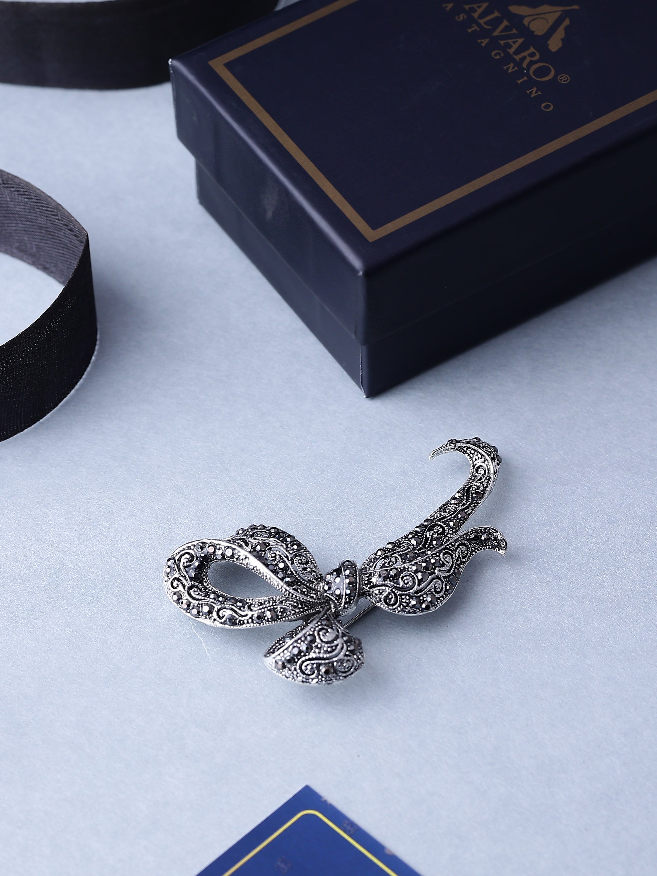 Silver Marcasite Ribbon Bow Brooch