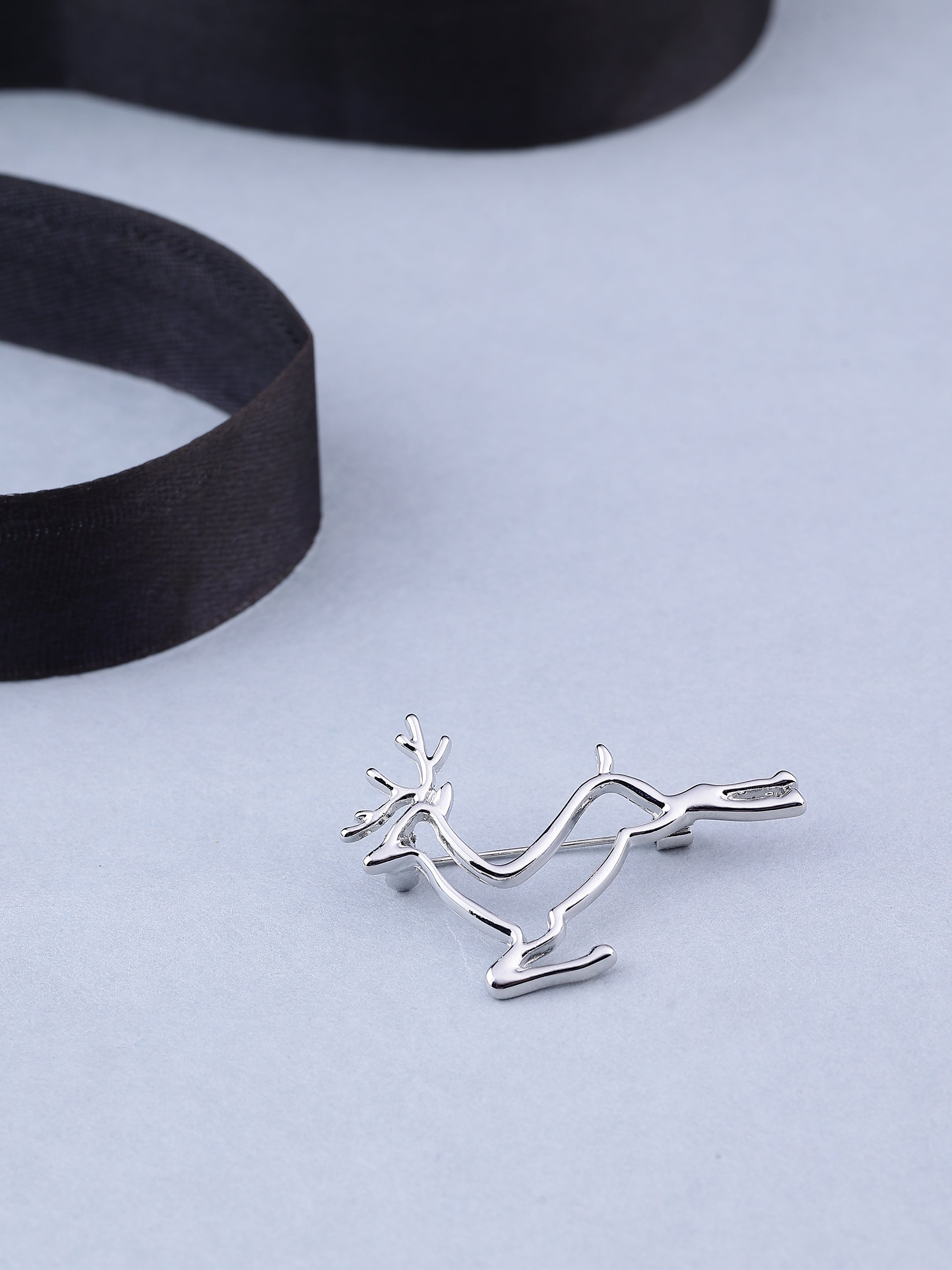 Silver Hollow Stag Brooch
