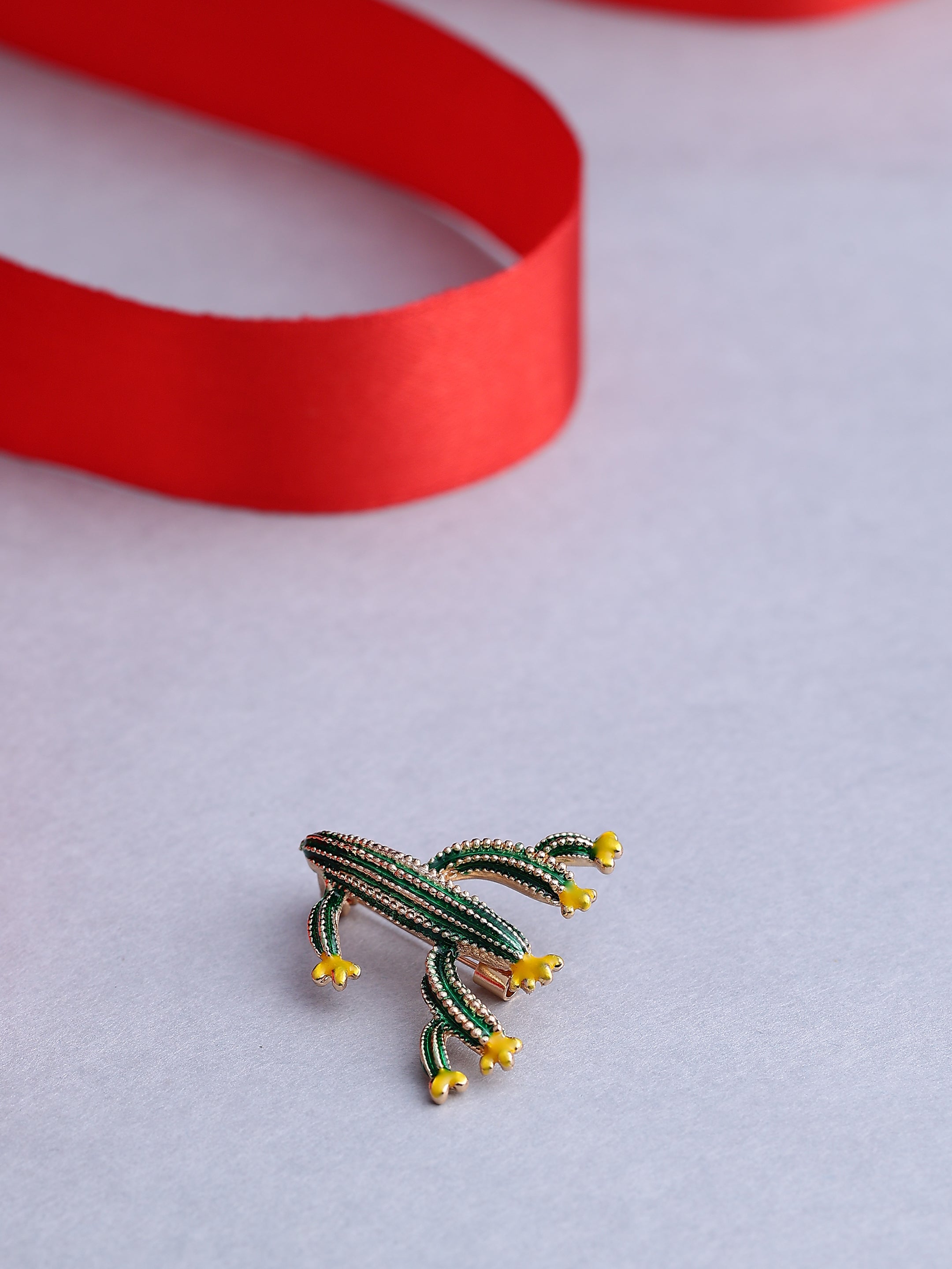 Green Lizard Brooch Pin