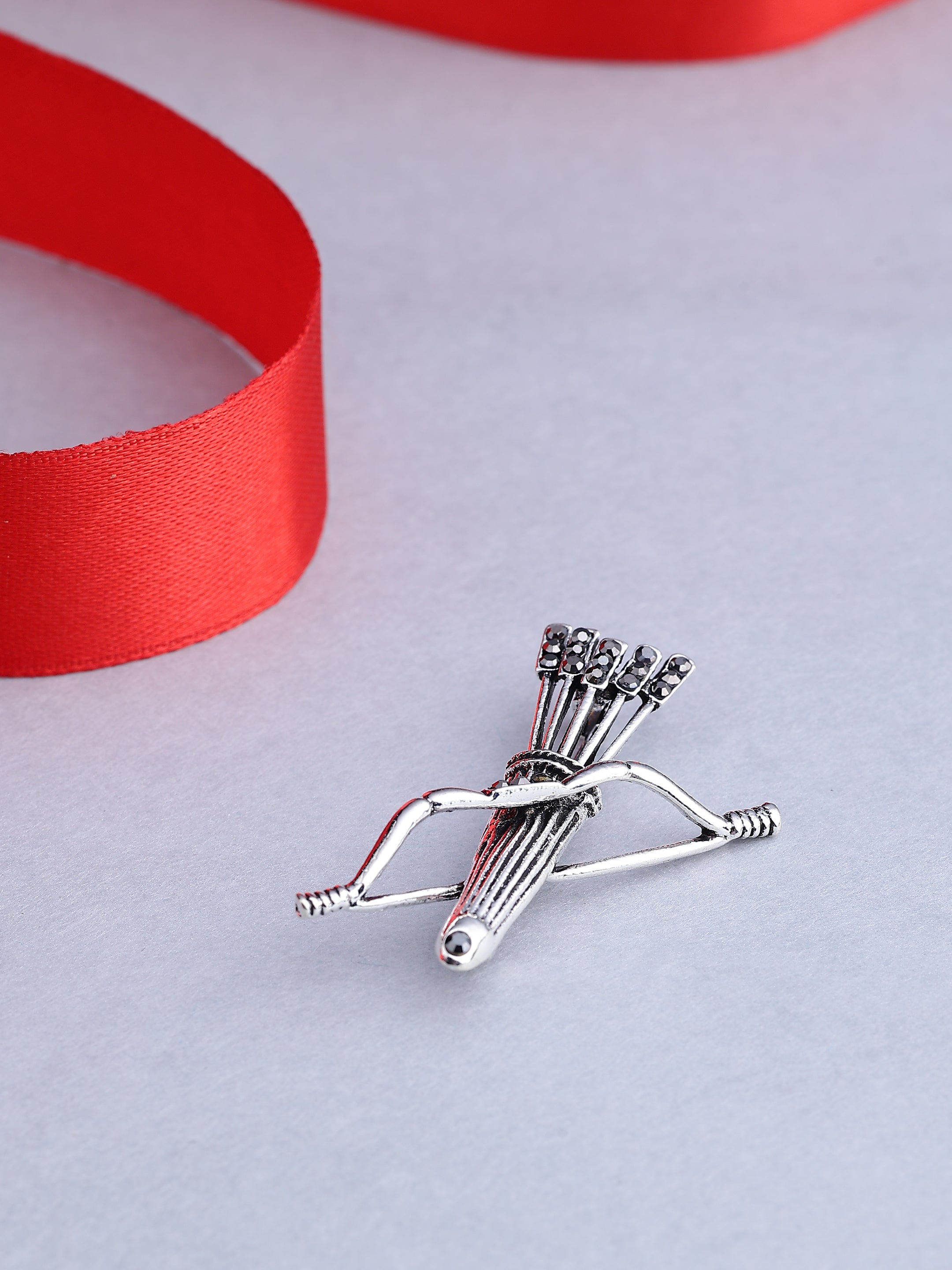 Classic Bow & Arrow Brooch