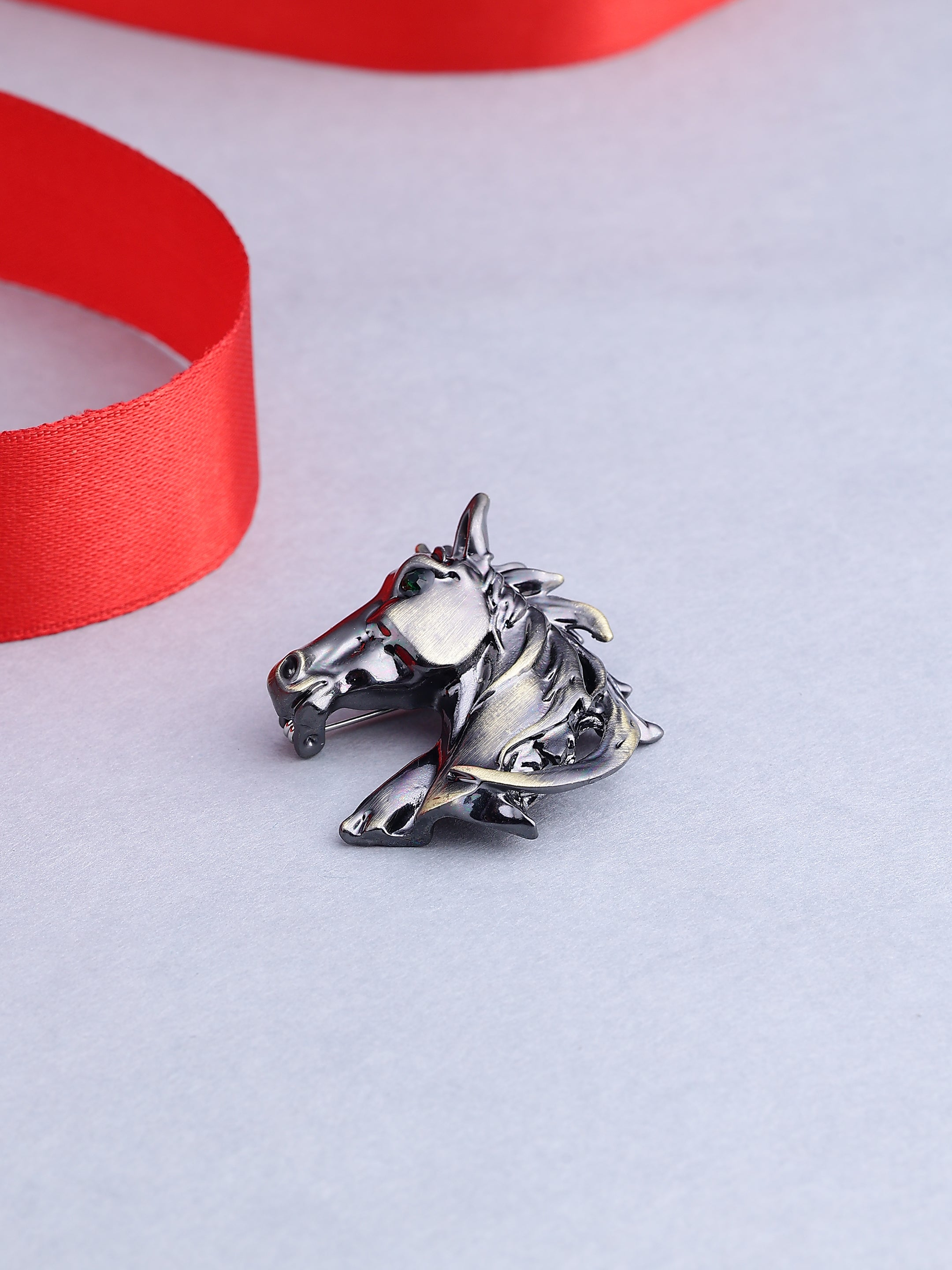 Vintage Metallic Horse Head Brooch