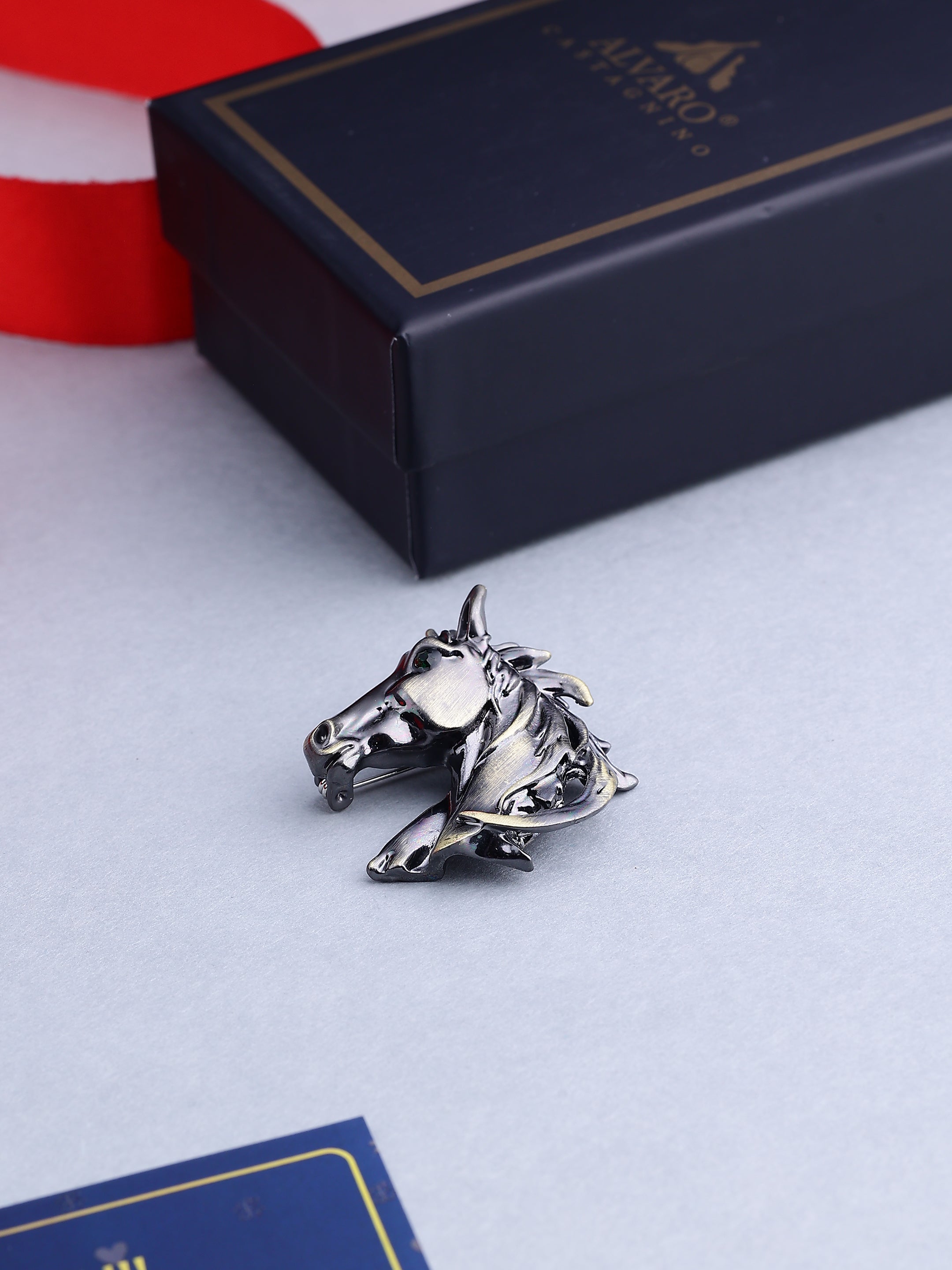 Vintage Metallic Horse Head Brooch