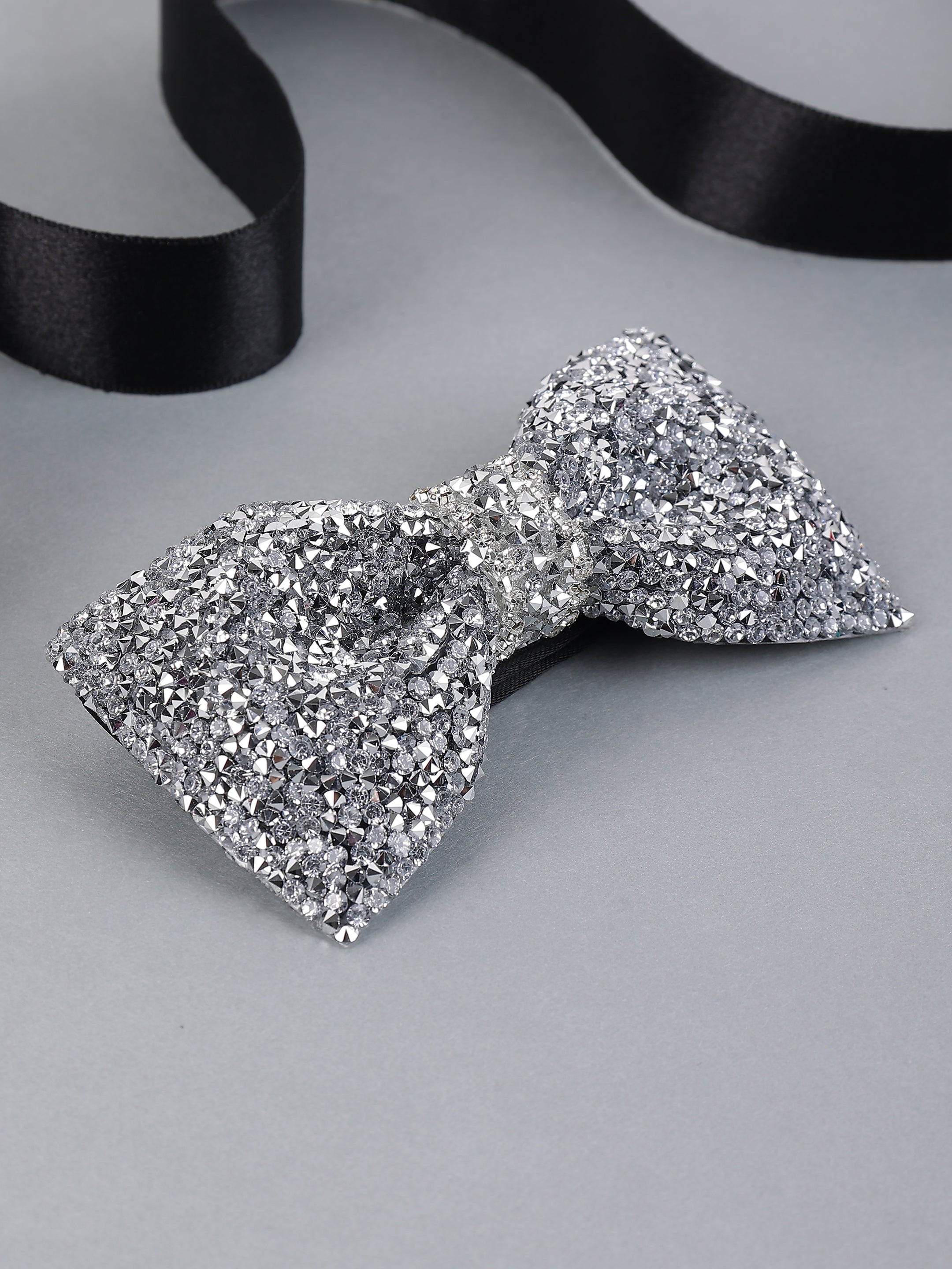 Emerald & Silver Pavé Bow Tie