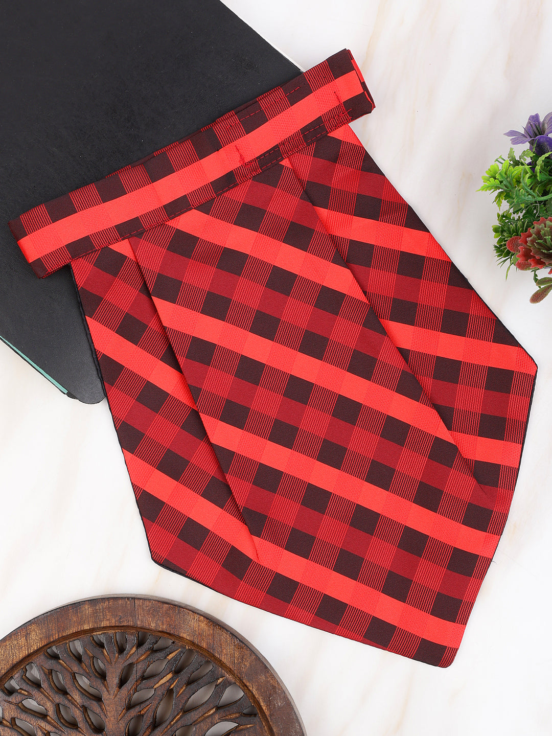 Alvaro Castagnino Men Black & Maroon Checked Cravat