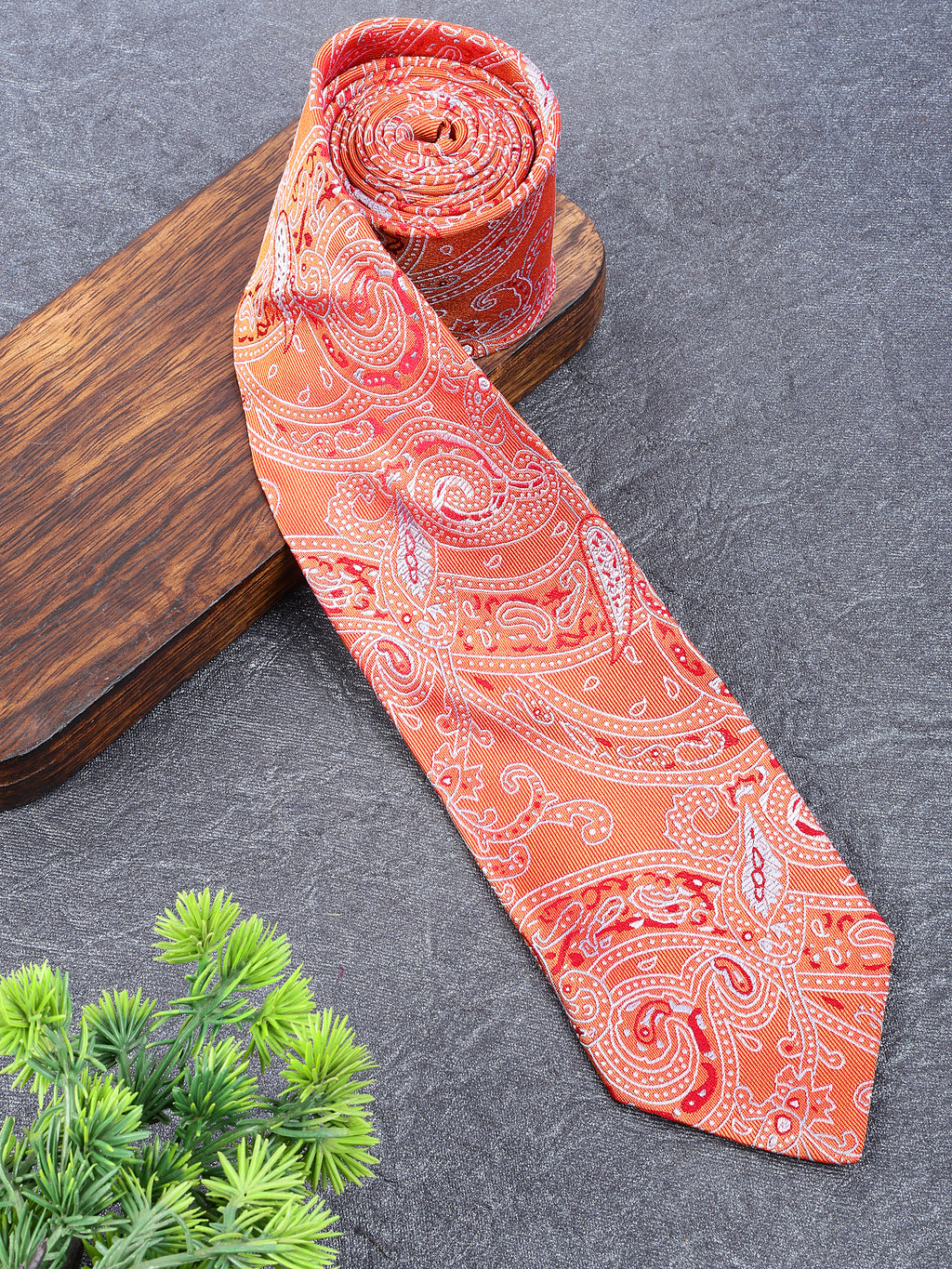 Alvaro Castagnino Men's British style Silk Broad Tie