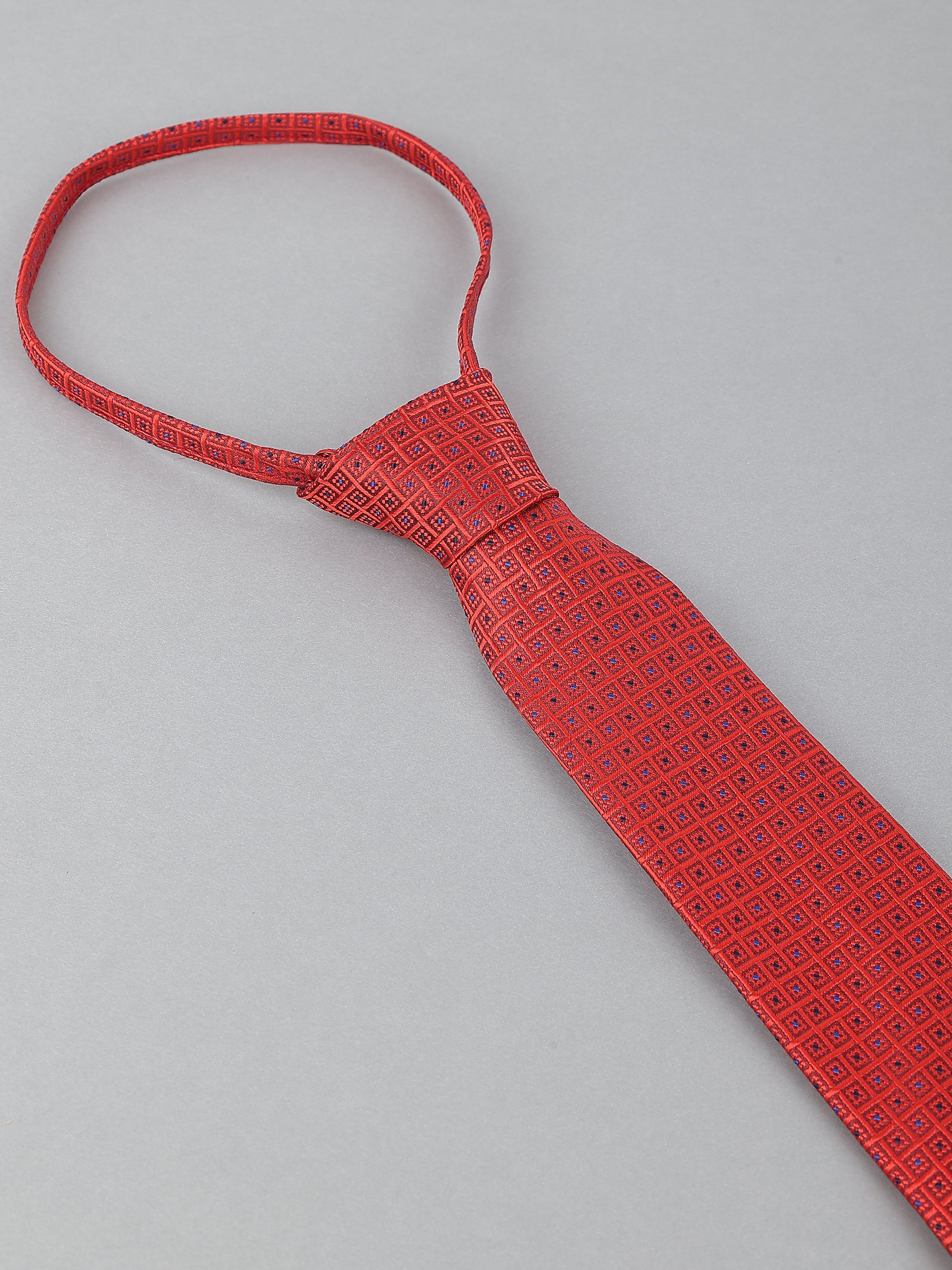 Red Geometric Square Zipper Tie