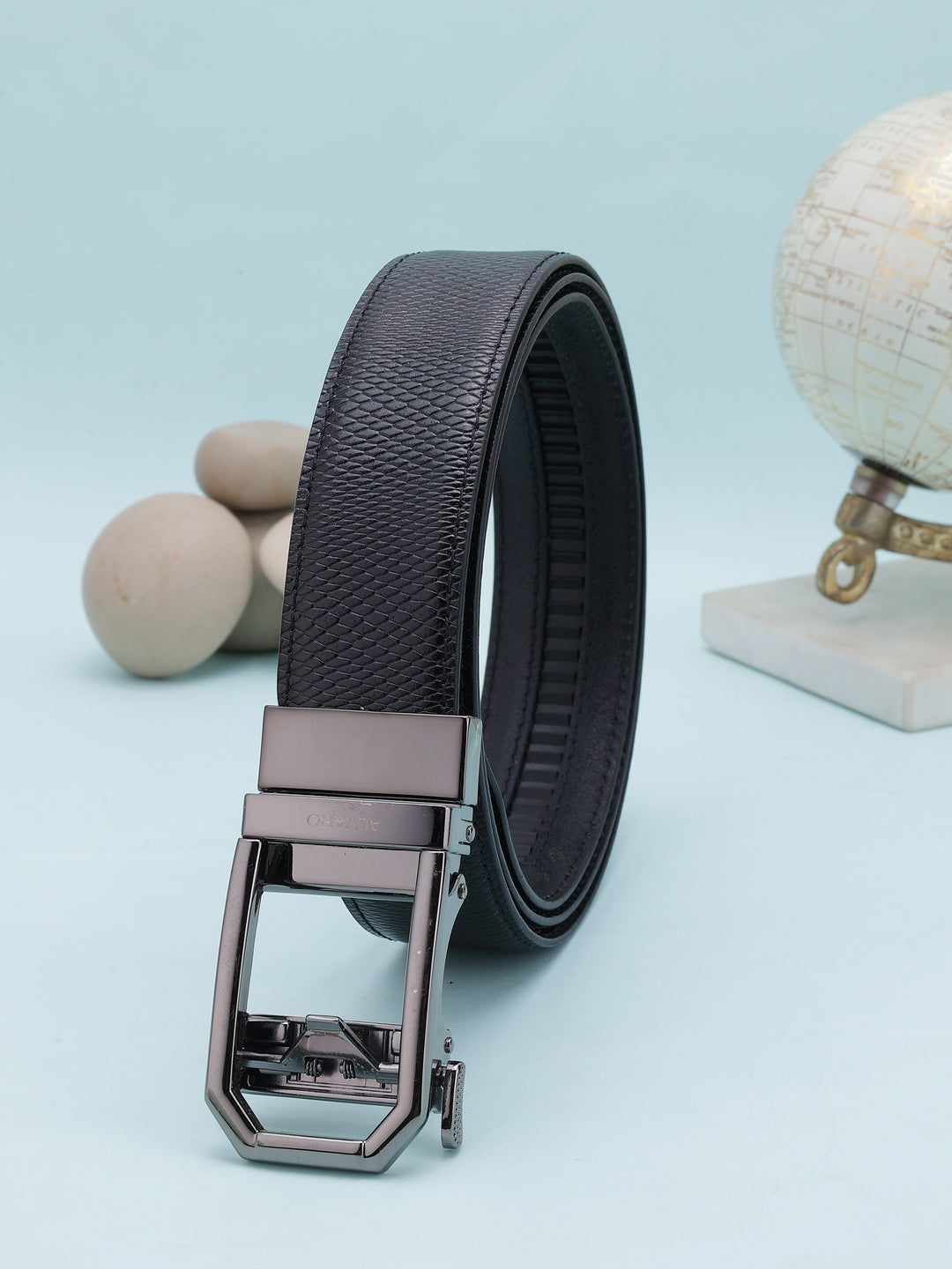 Black Lizard Embossed Leather Auto Lock Belt 