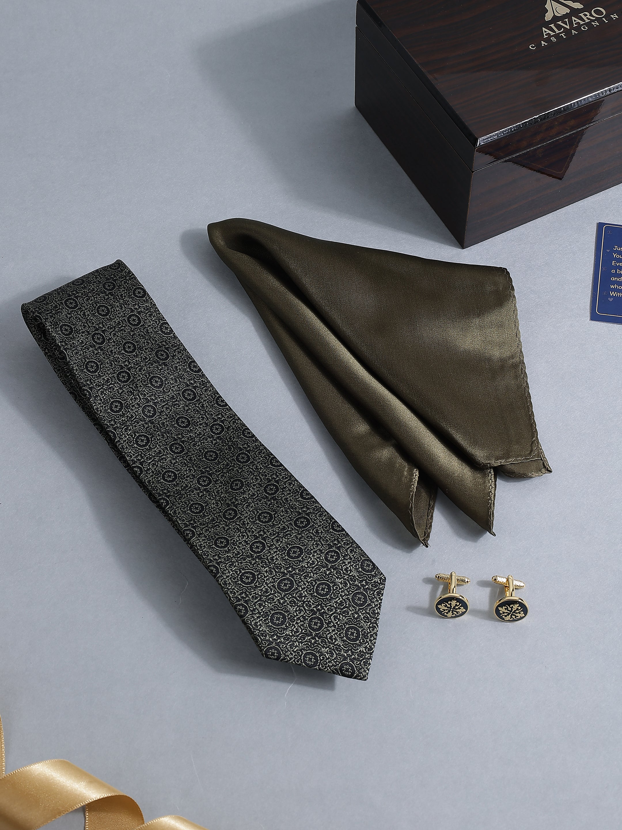 Olive Silk Medallion Tie, Pocket Square & Gold-Tone Cufflink Set