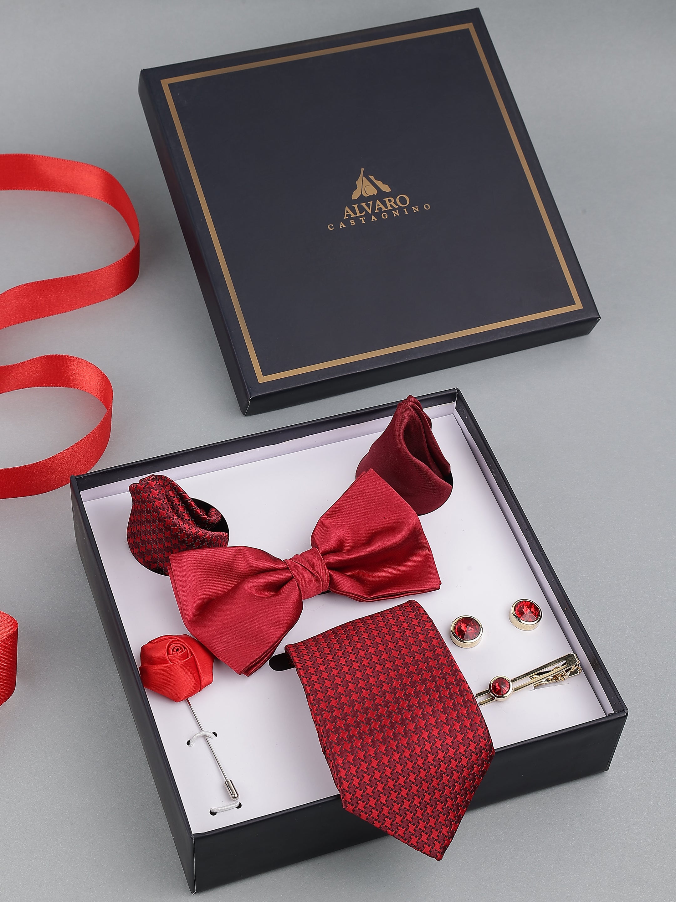 Scarlet Royale Bow Tie Set