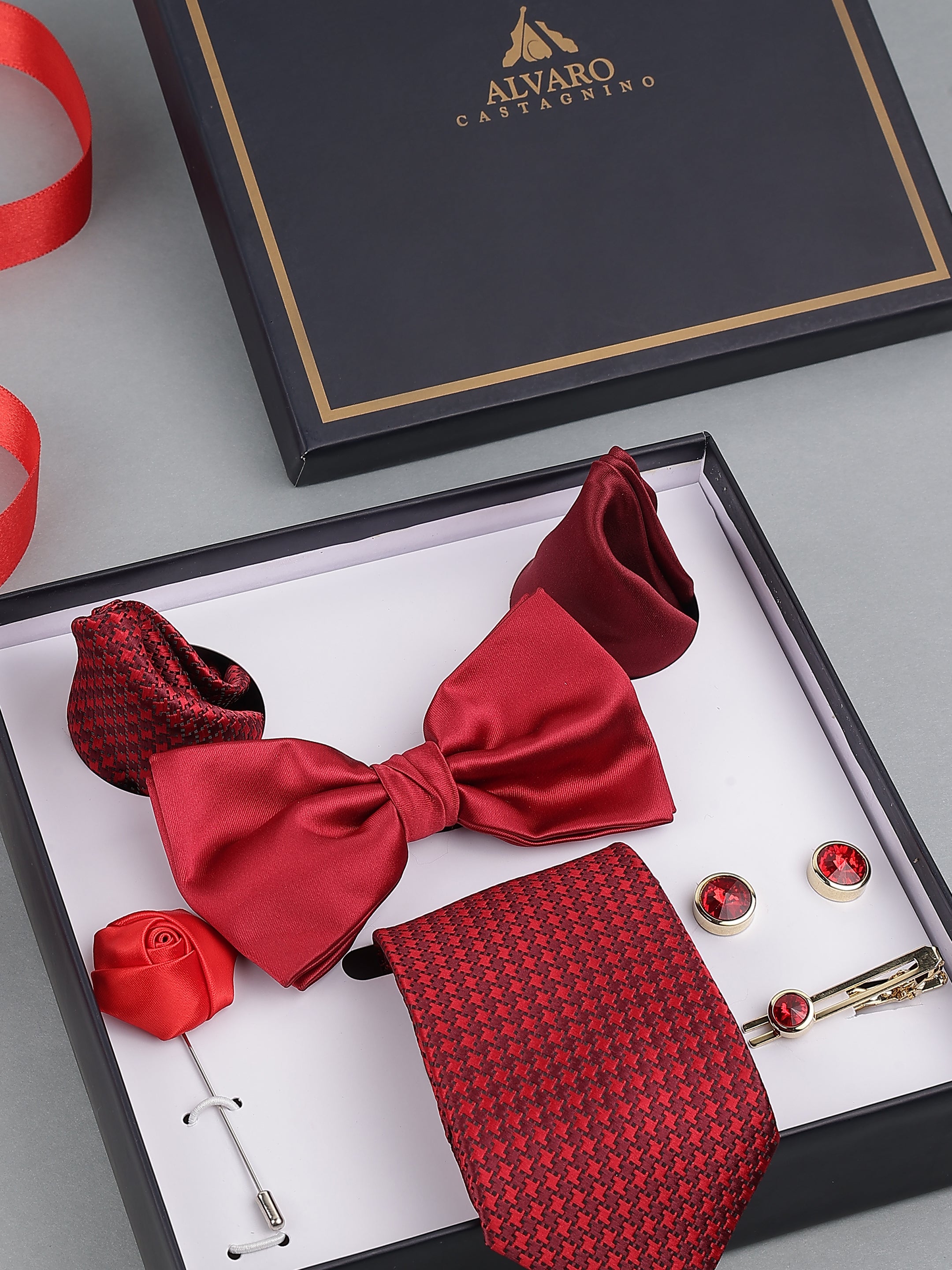 Scarlet Royale Bow Tie Set