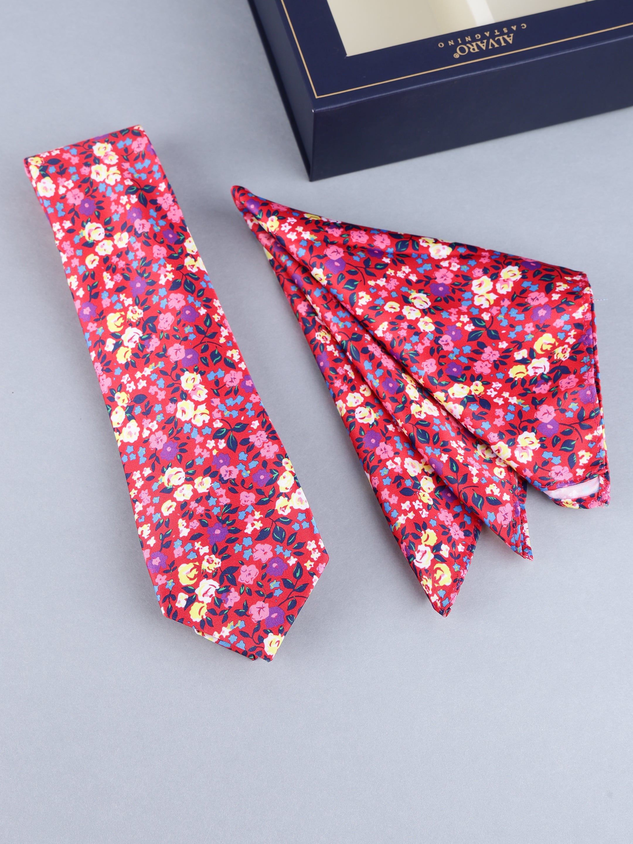 Crimson Bright Meadow Floral Necktie & Pocket Square Set