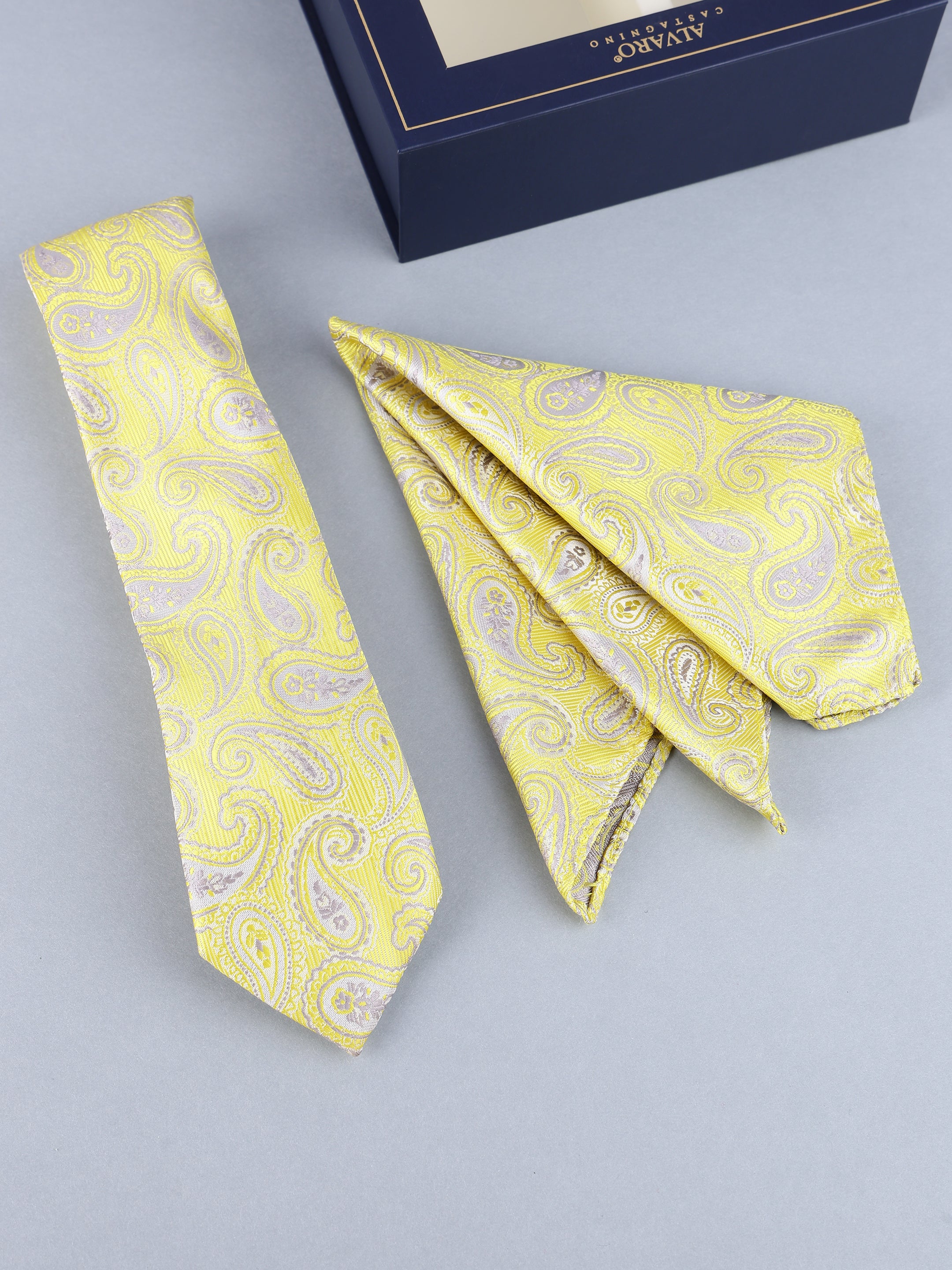 Yellow Paisley Necktie Gift Set