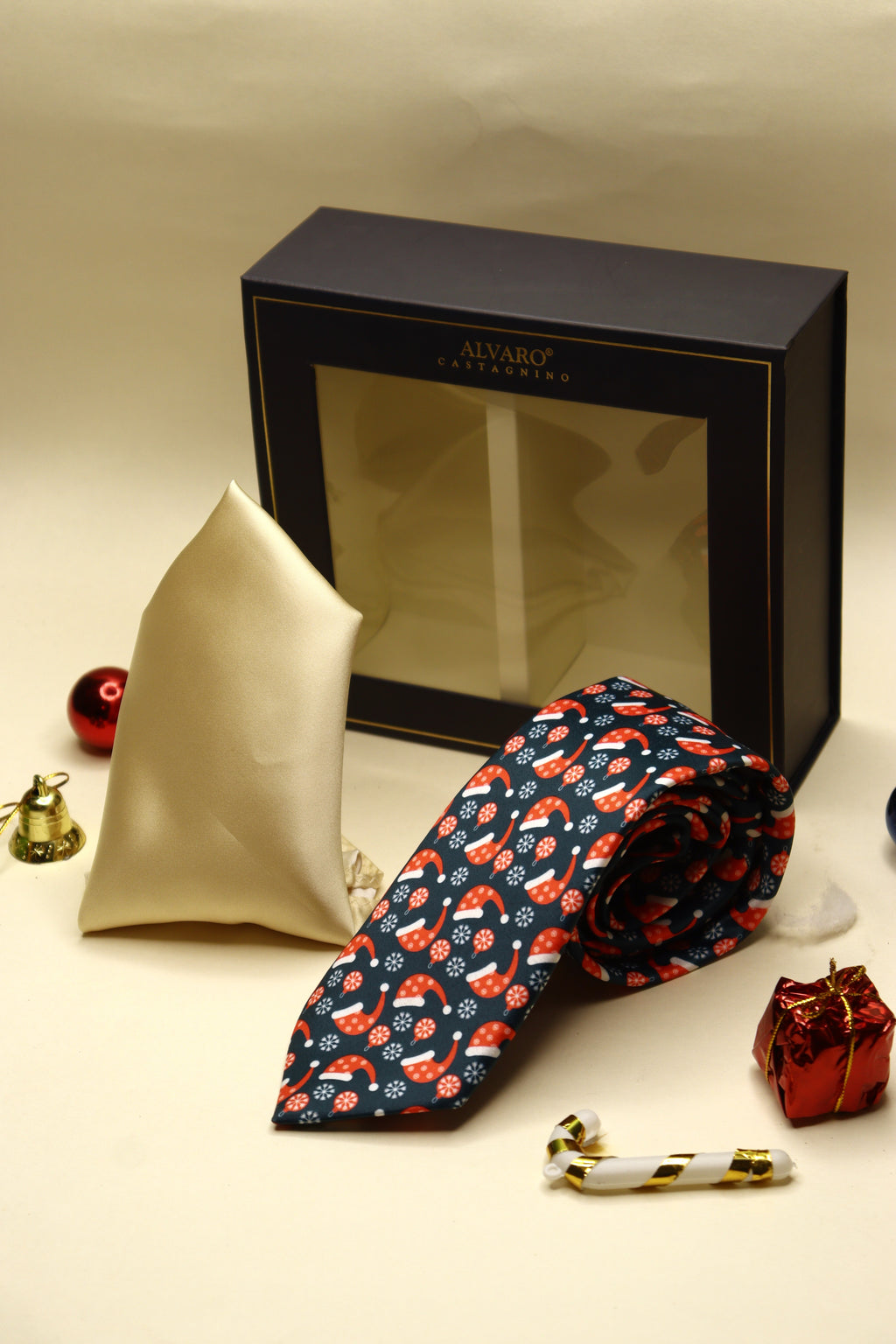 Santa Dark Blue Necktie & Off-White Pocket Square Gift Set