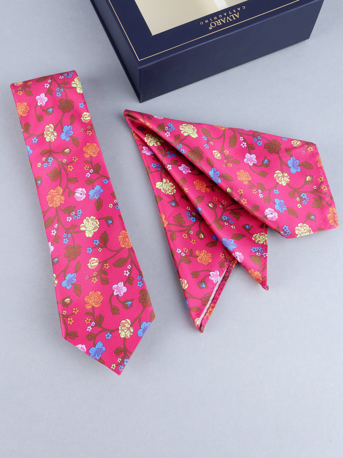 Magenta Floral Vine Necktie & Pocket Square Set
