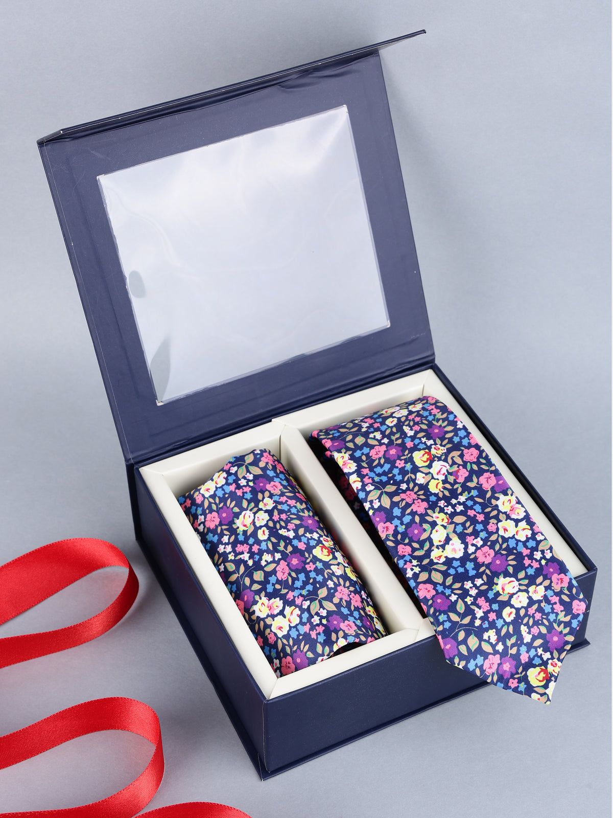 Navy Bright Meadow Floral Necktie & Pocket Square Set