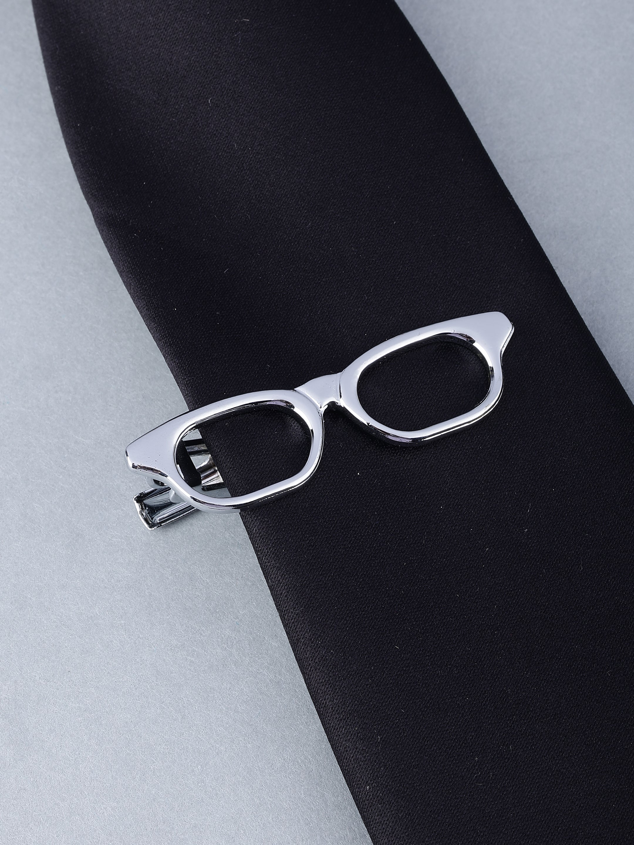 Silver Spectacles Novelty Tie Bar