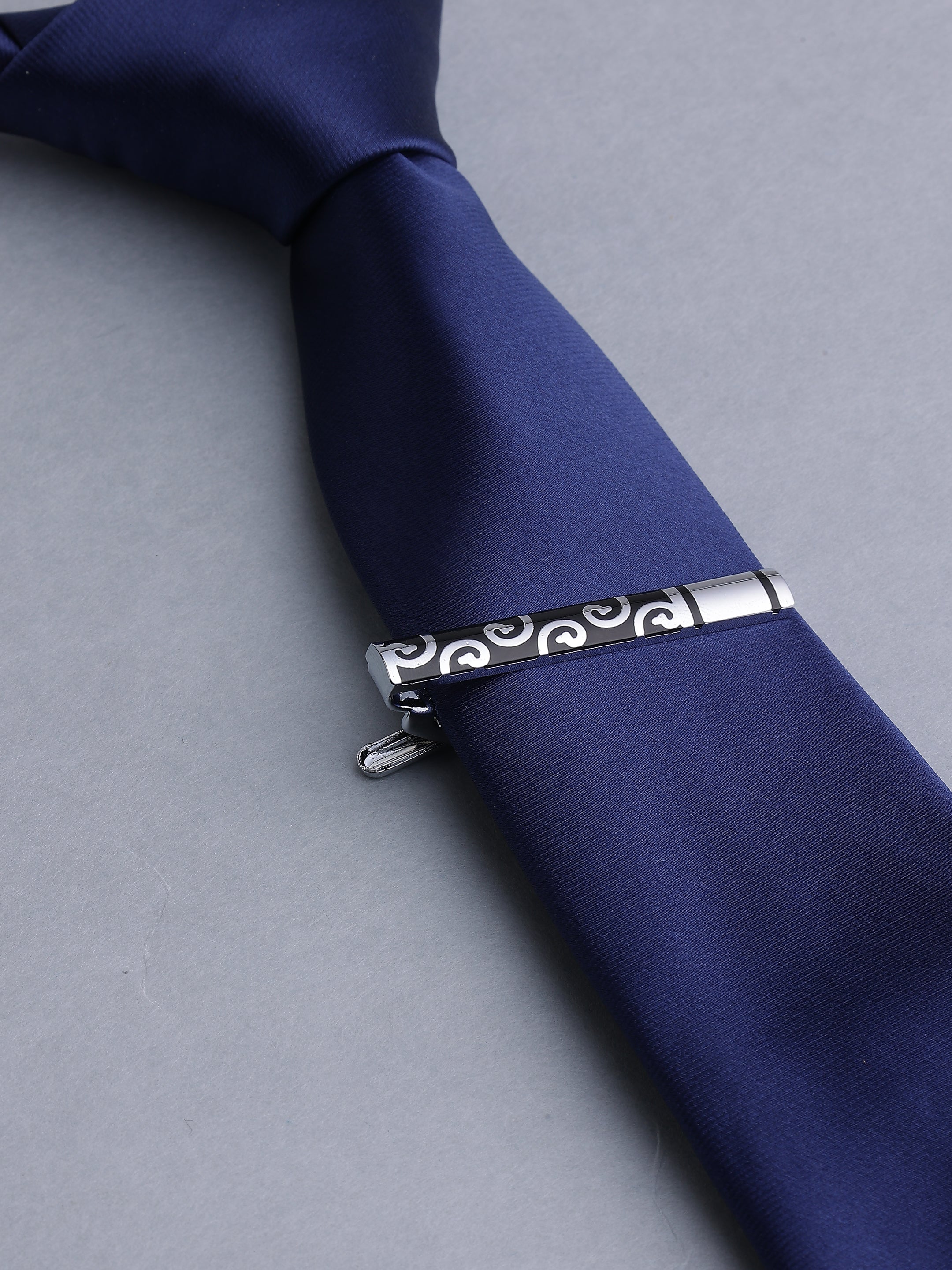 Black & Silver Filigree Scroll Tie Pin