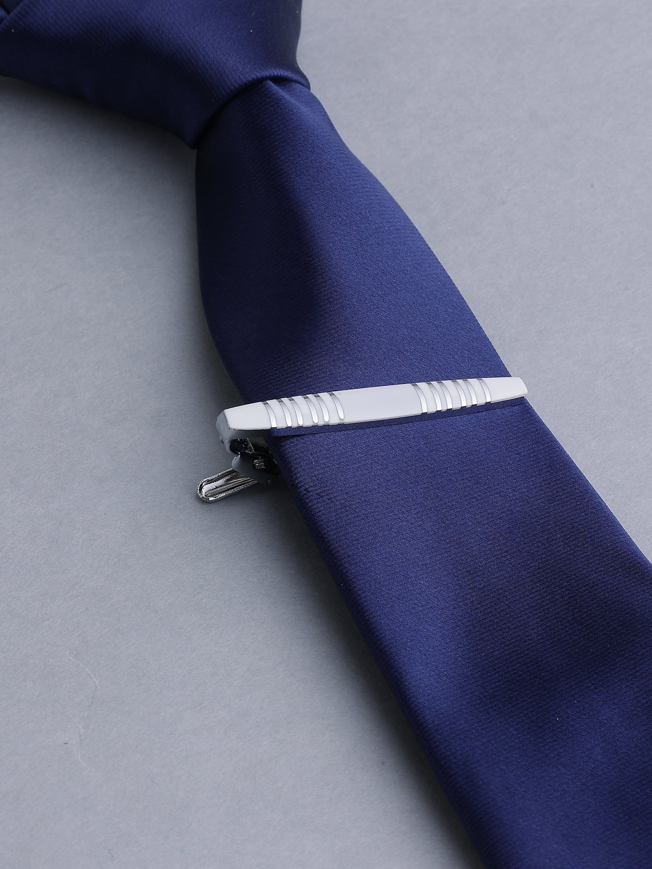Silver Enamel Ribbed Accent Tie Pin