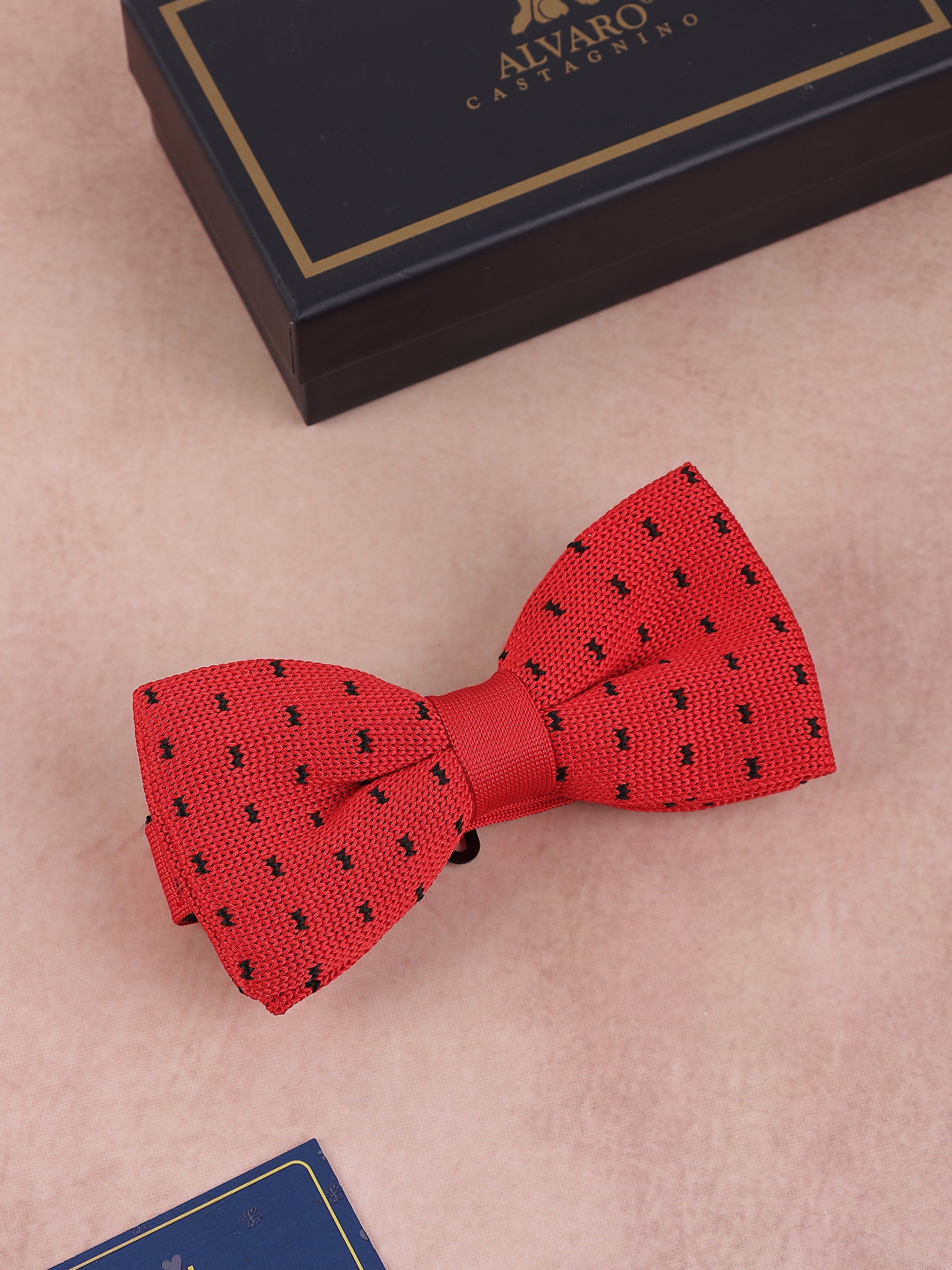 Red and Black Patterned Knit Bow Tie