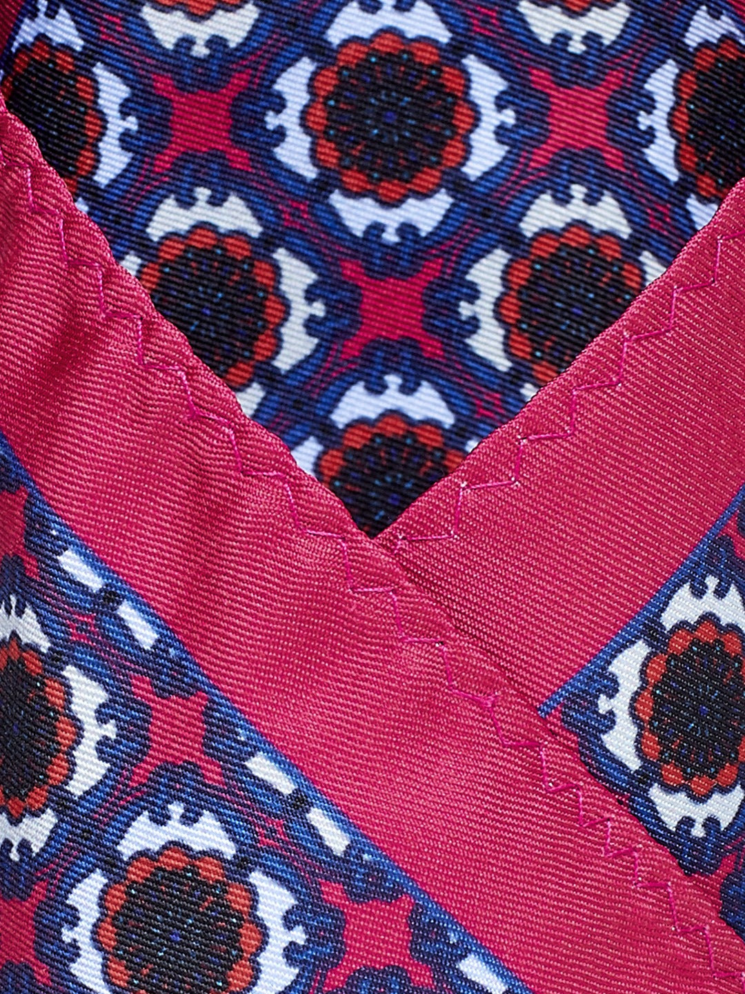 Alvaro Castagnino Pink Colored Microfiber Floral Style Pocket Square