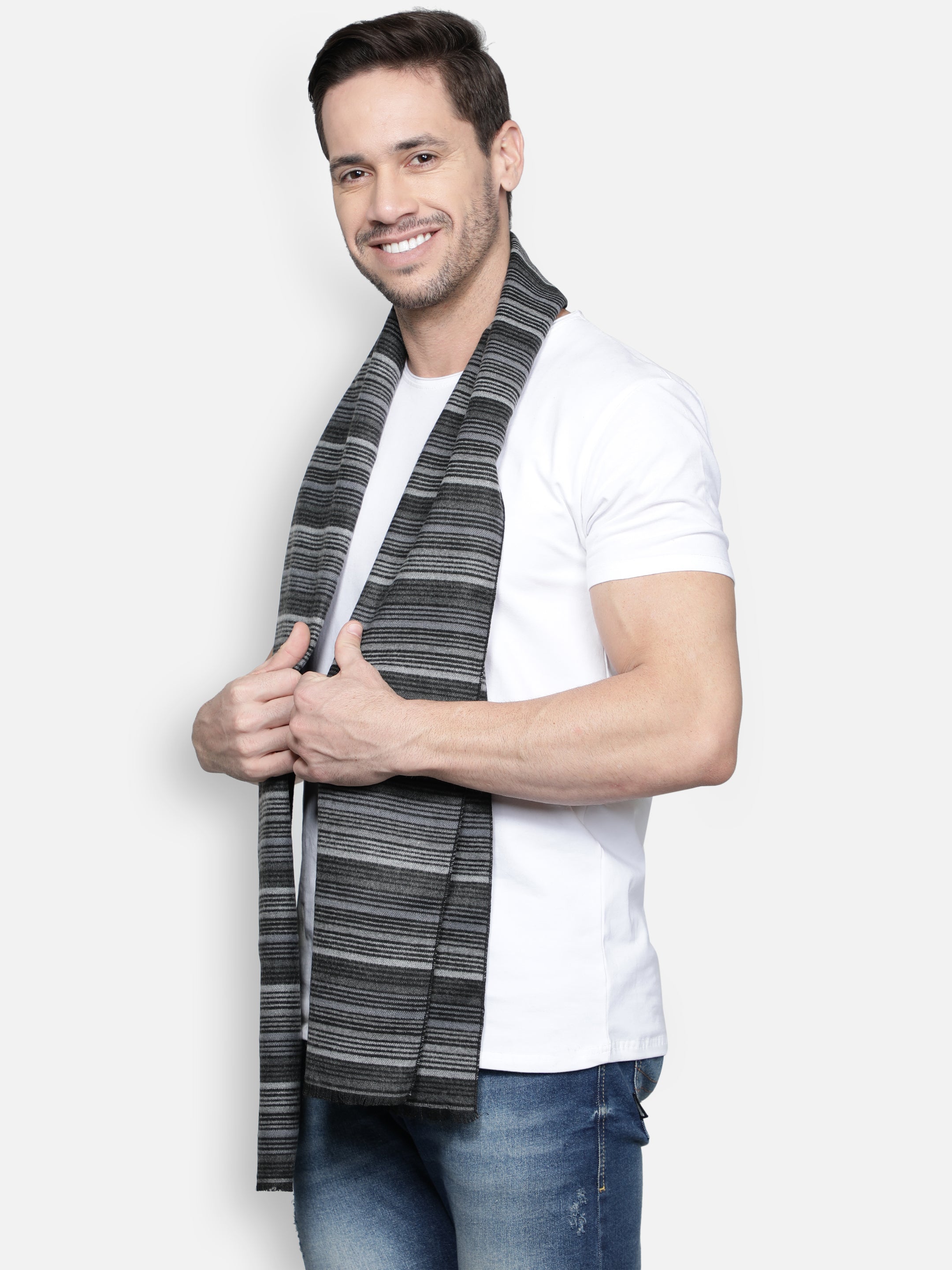 Alvaro Castagnino Men's Red::Blue::Grey Colored Check Viscose Muffler