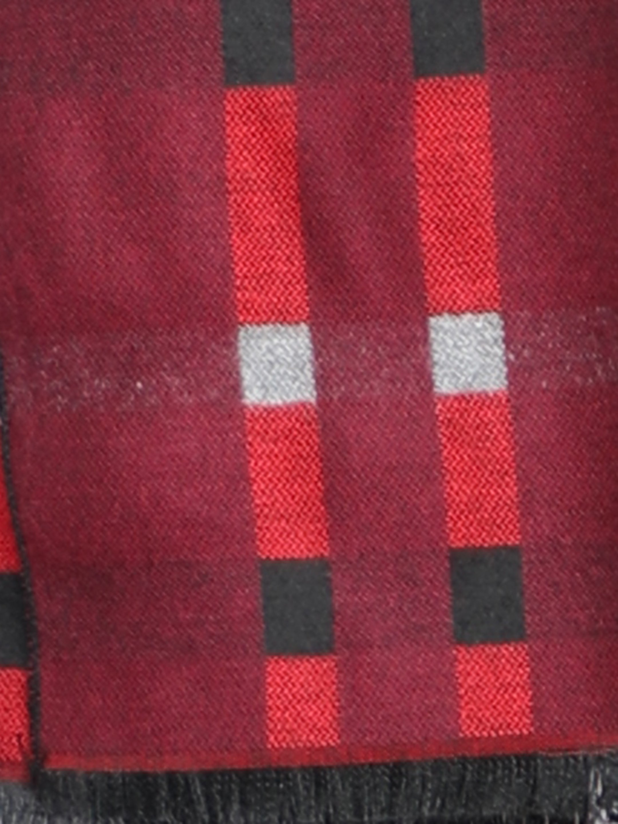 Alvaro Castagnino Men's Black::Red Colored Check Viscose Muffler